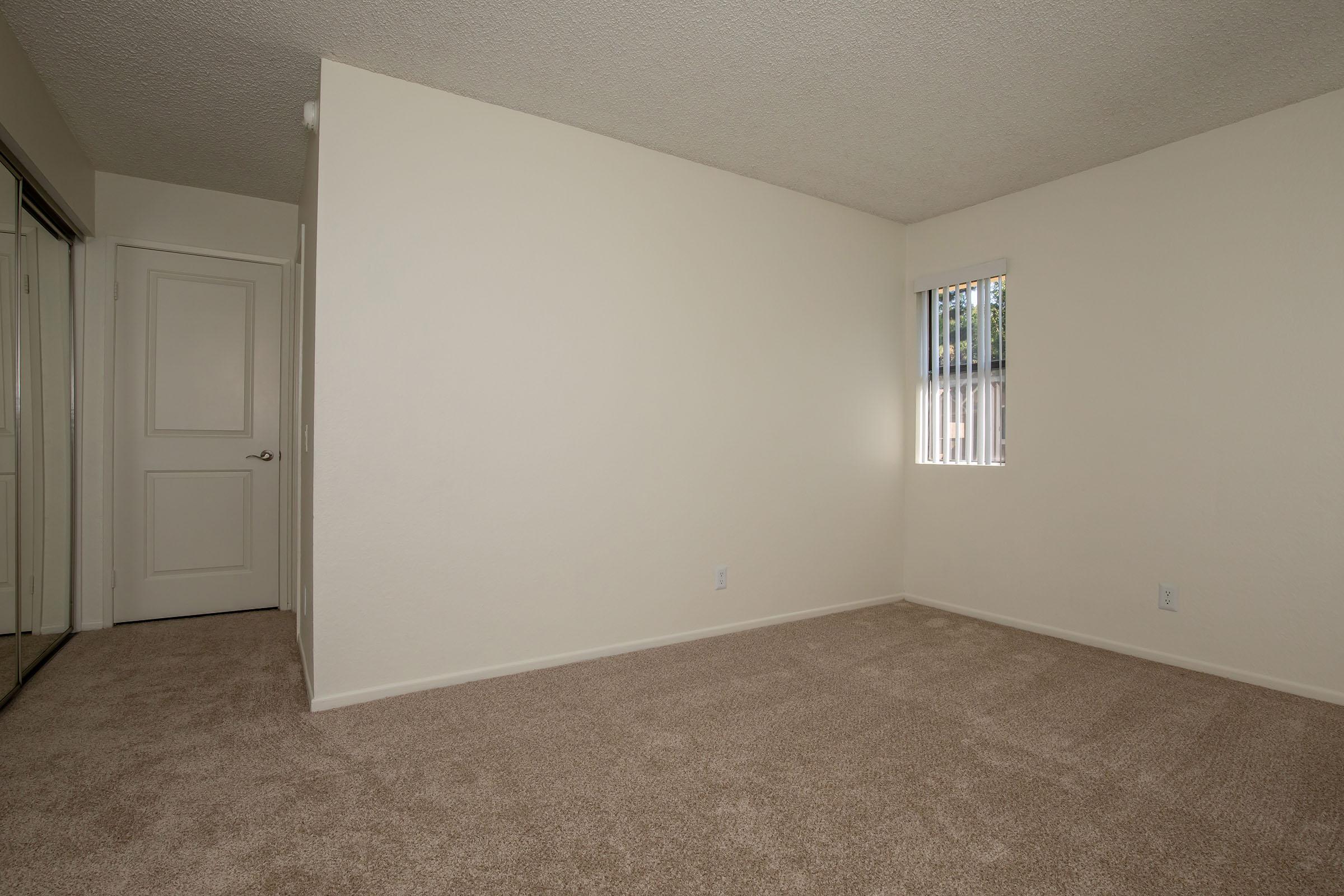 bedroom with carpet