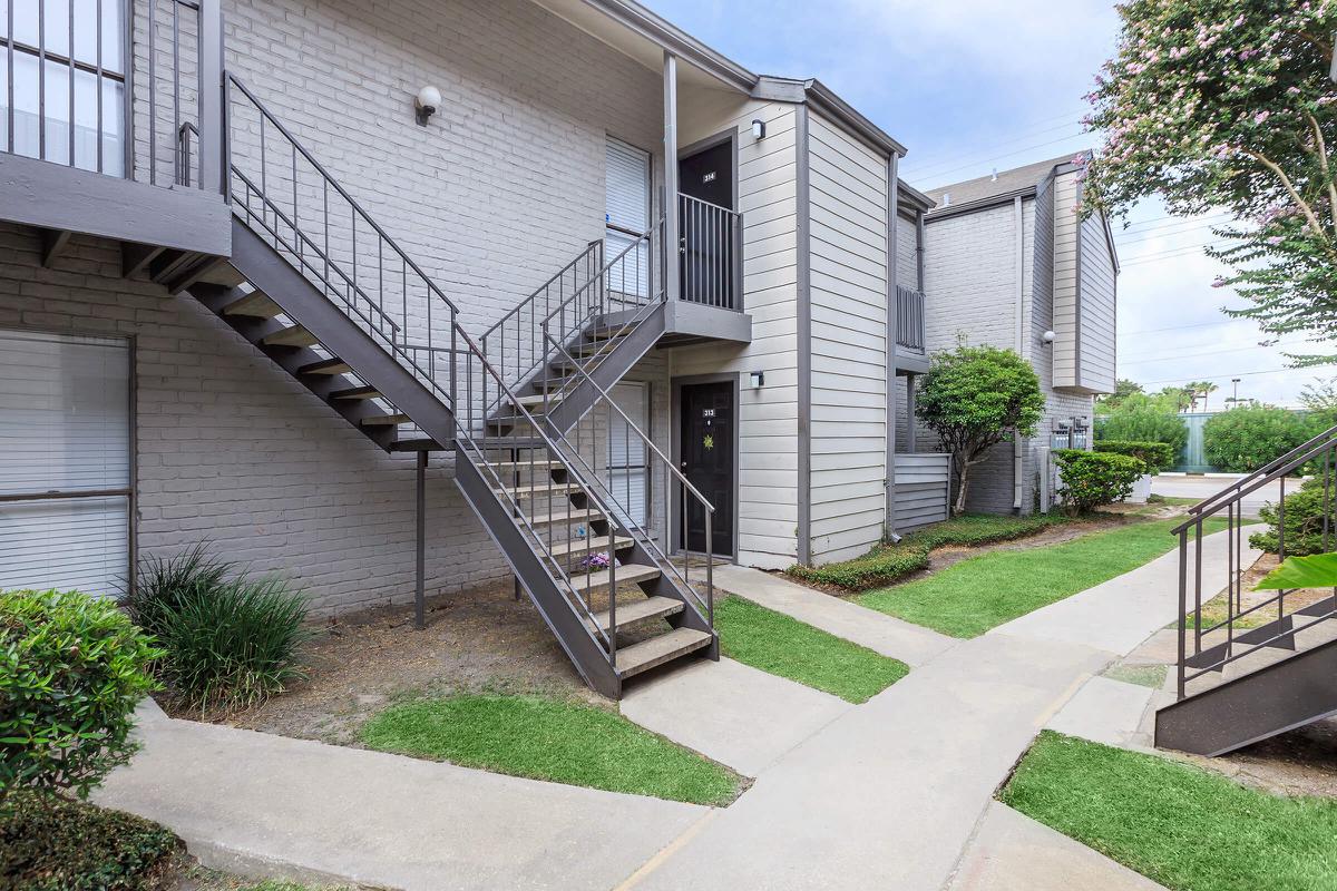 SPACIOUS FLOOR PLANS