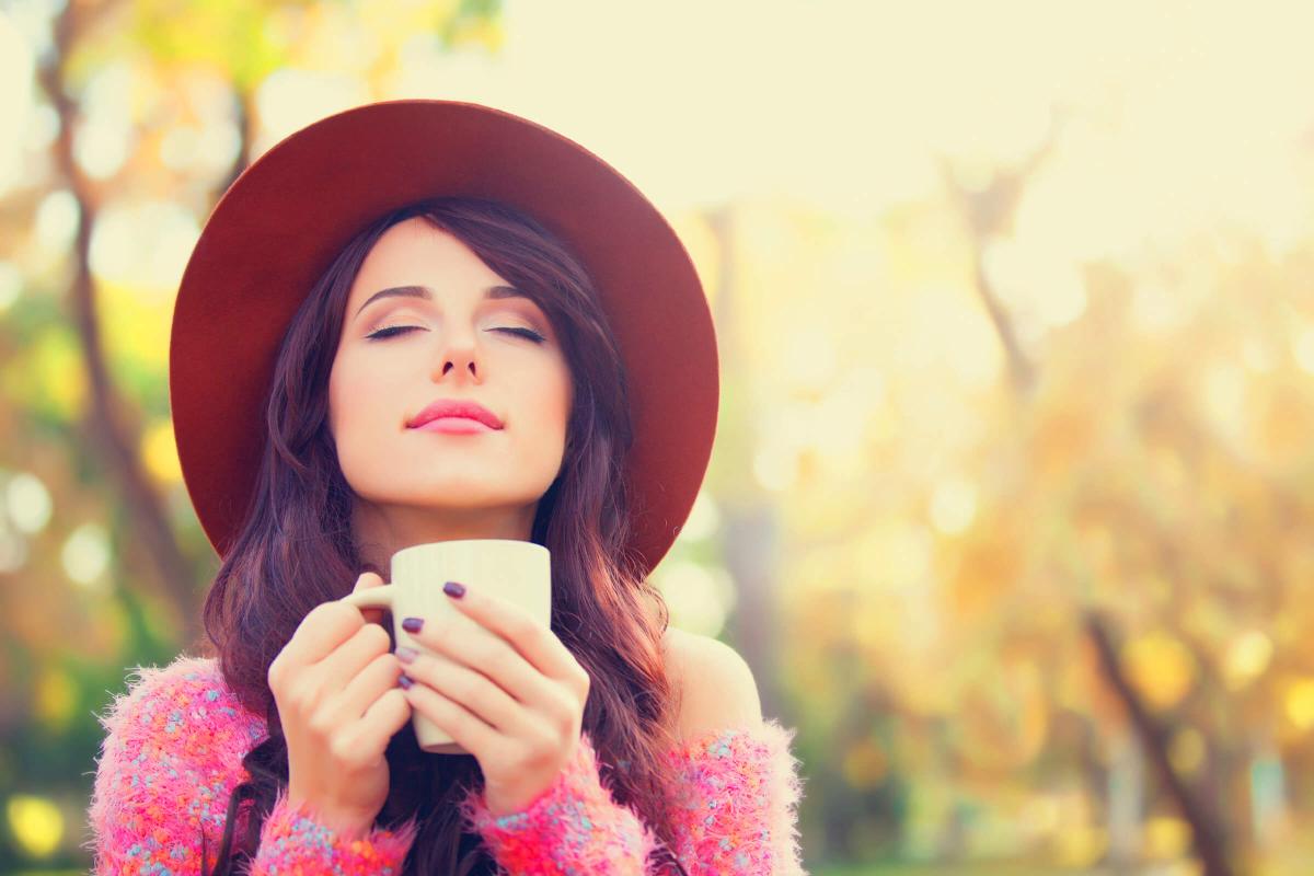 cirl relaxing with coffee- iStock_000050261882_Large.jpg