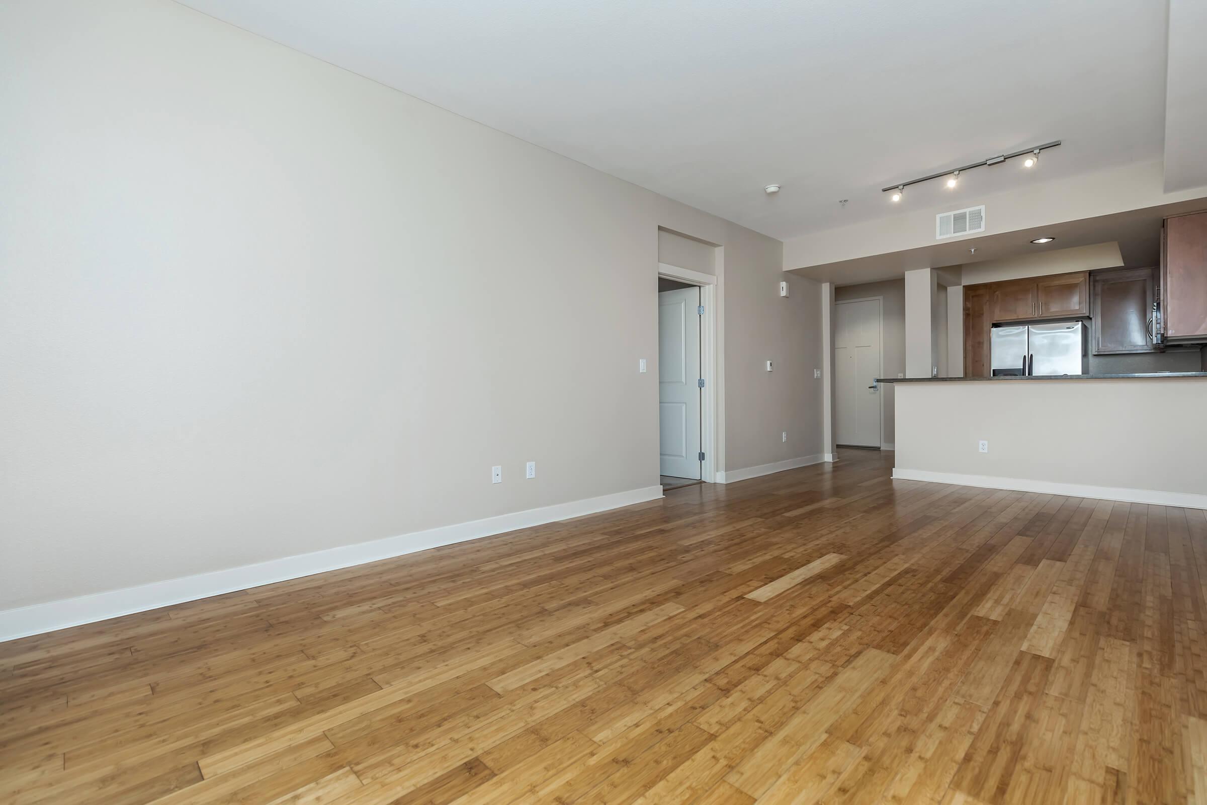 HARDWOOD FLOORING IN EMERYVILLE, CA