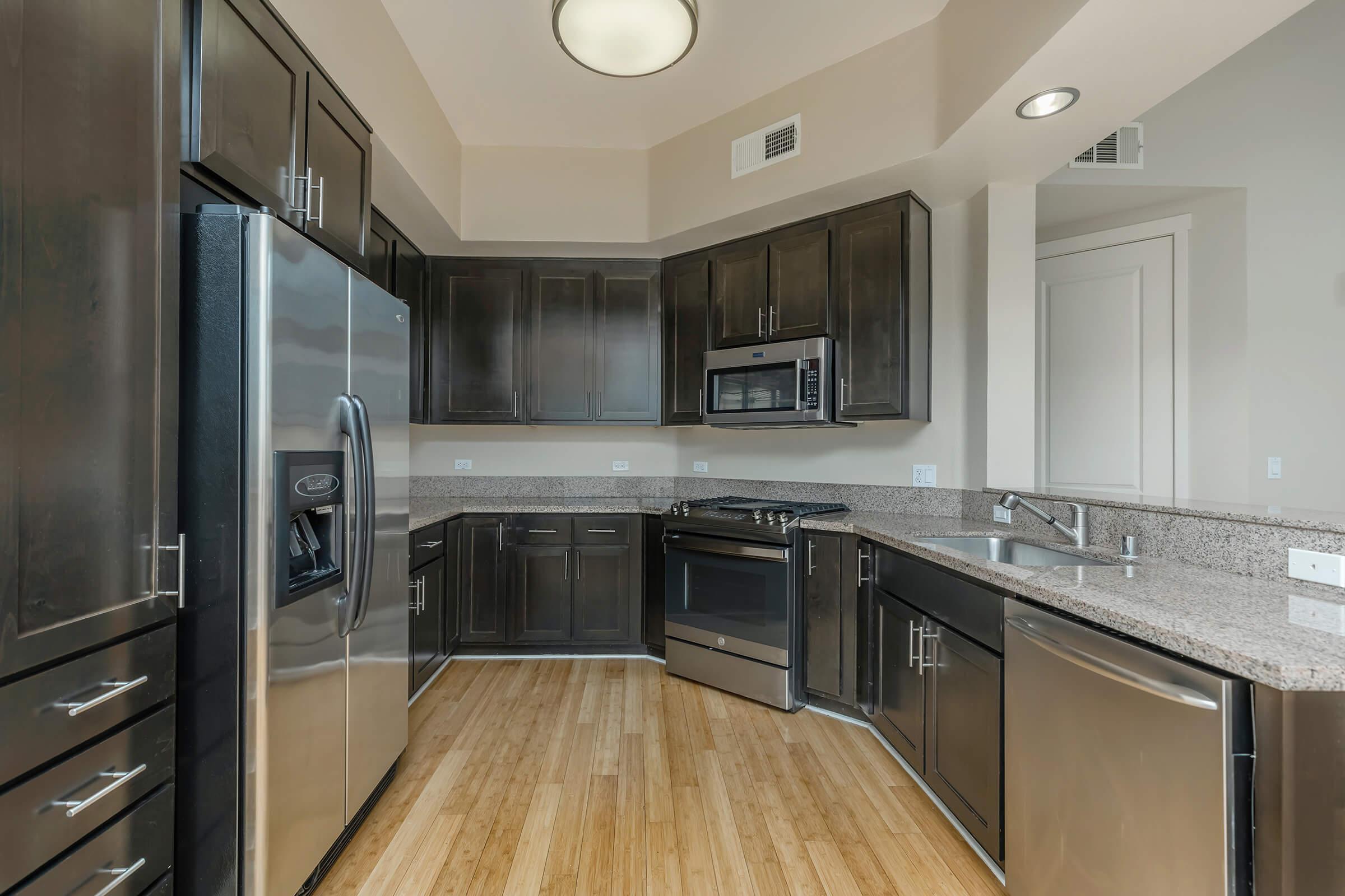 STUNNING KITCHENS IN EMERYVILLE, CA