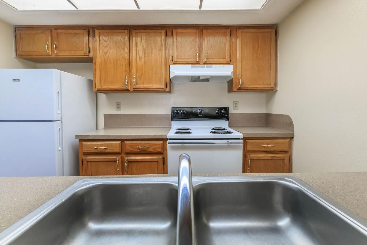 FULLY-EQUIPPED KITCHEN AT FOXFIRE APARTMENTS
