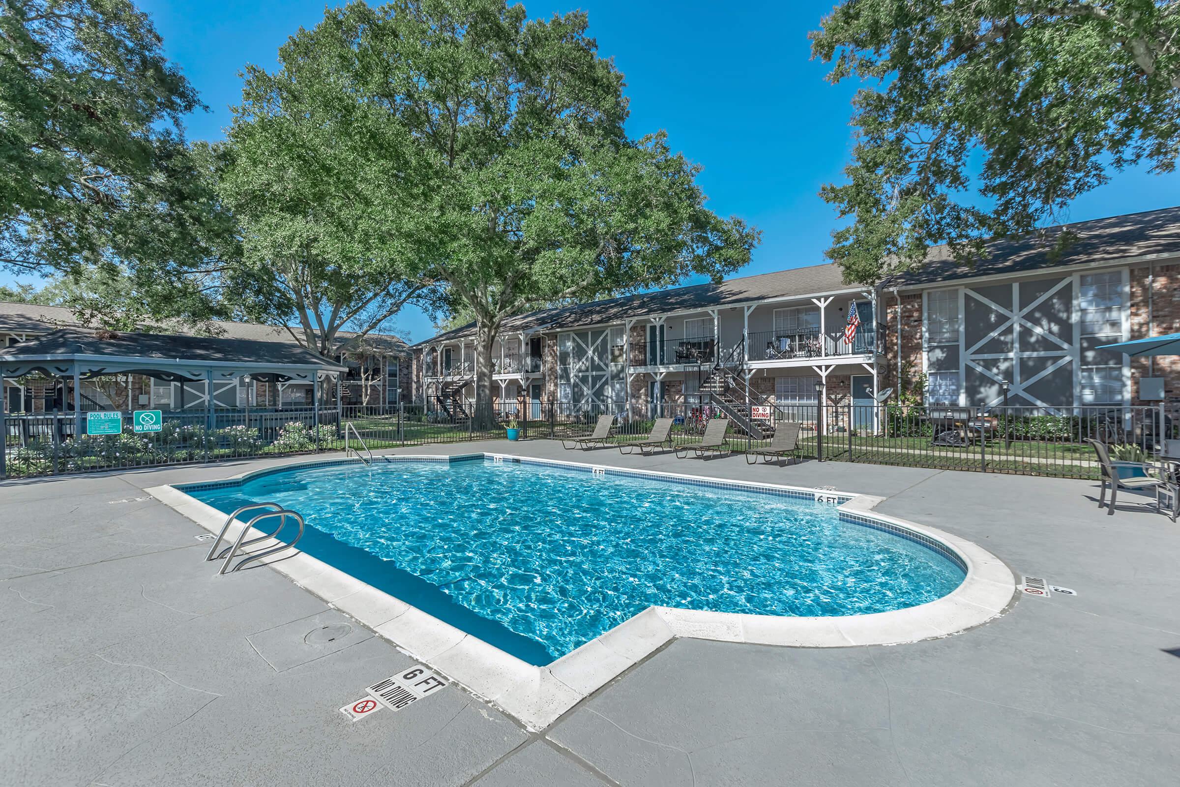 Home Salem Square Friendswood, TX