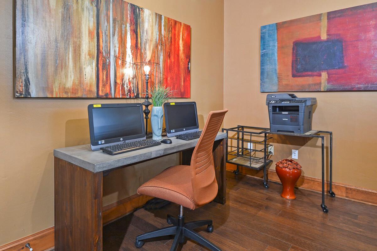 Westshore Colony Apartments in New Braunfels, TX - Business Center 02.jpg