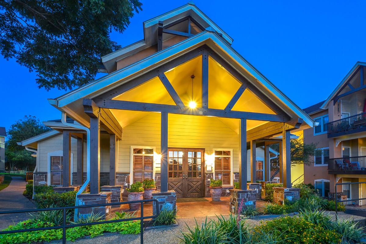 Westshore Colony Apartments in New Braunfels, TX - Exterior 43.jpg