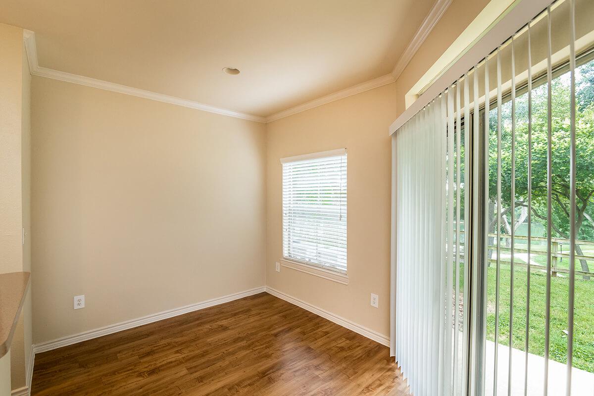 Westshore Colony Apartments in New Braunfels, TX - Interior 04.jpg