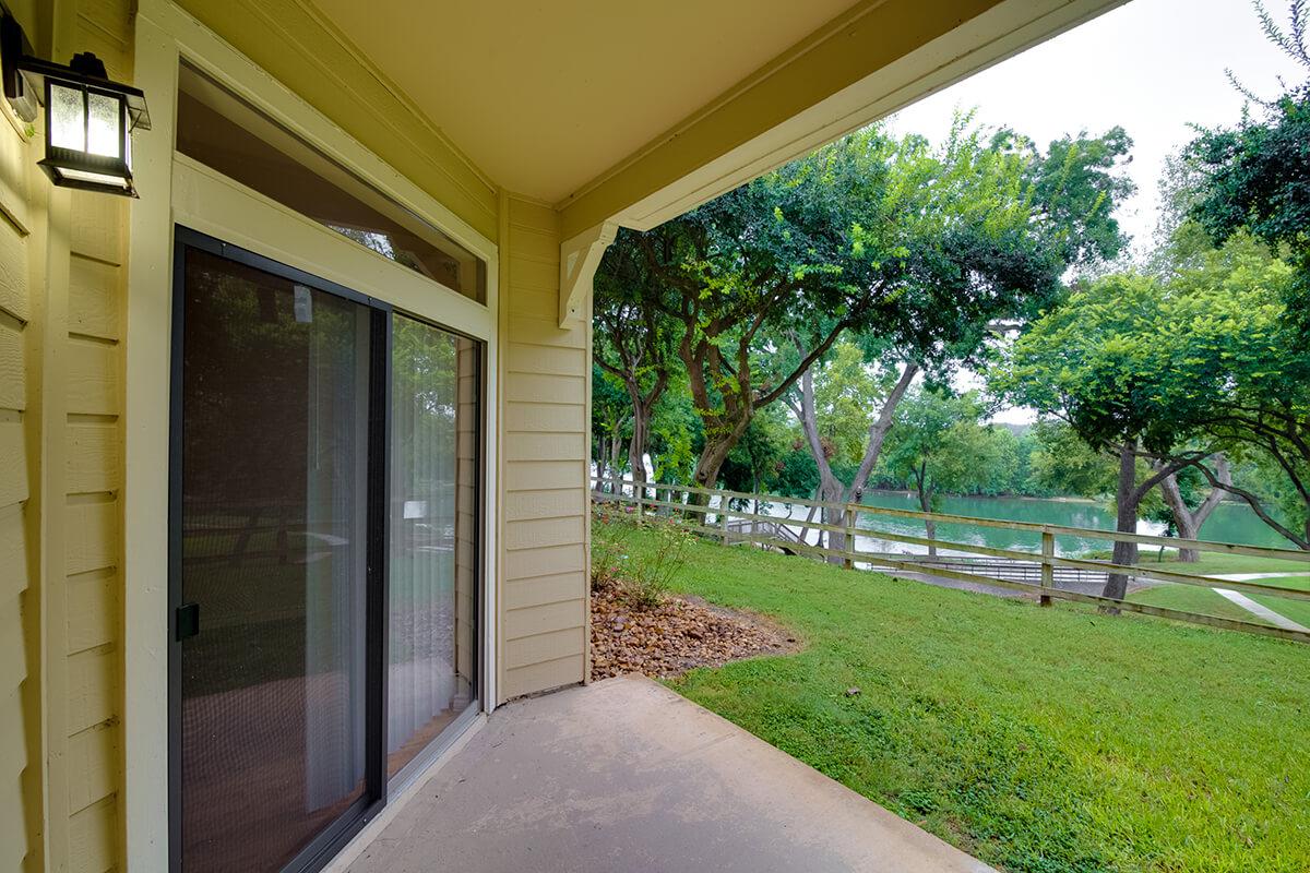 Westshore Colony Apartments in New Braunfels, TX - Interior 08.jpg