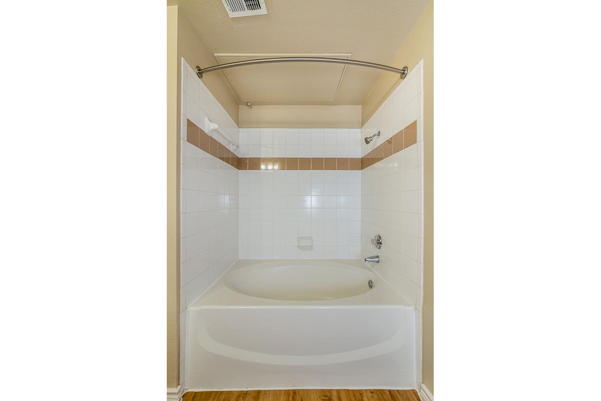 Westshore Colony Apartments in New Braunfels, TX - Interior 15__1 2.jpg