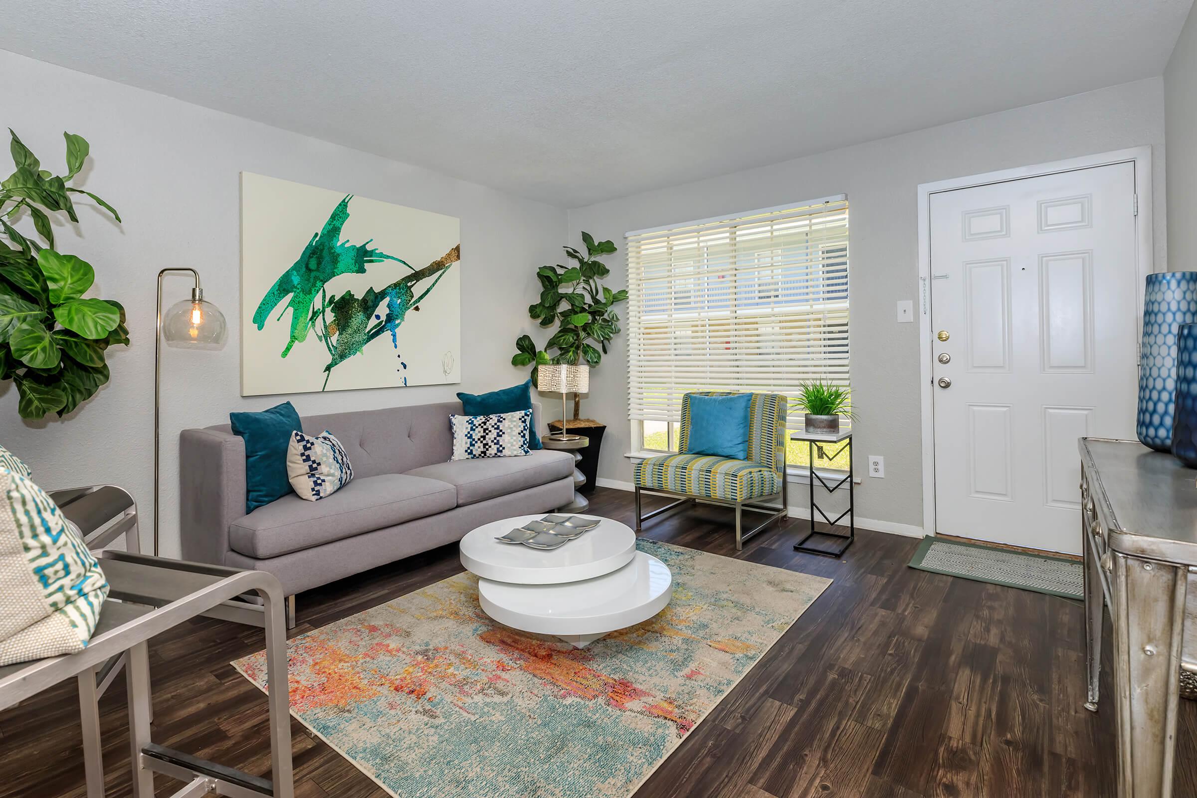 BEAUTIFUL INTERIORS IN TREASURE BAY APARTMENTS