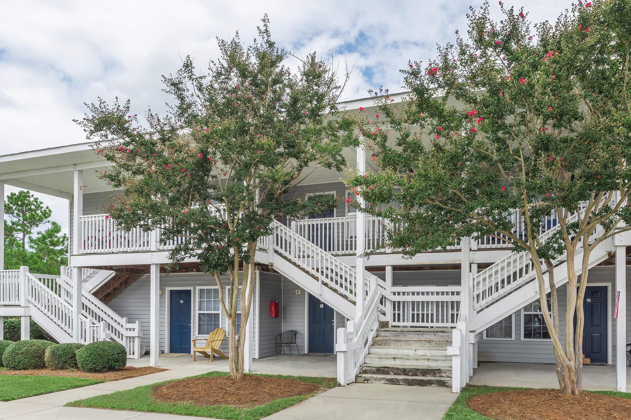 Hampstead Place Apartments in Hampstead, NC