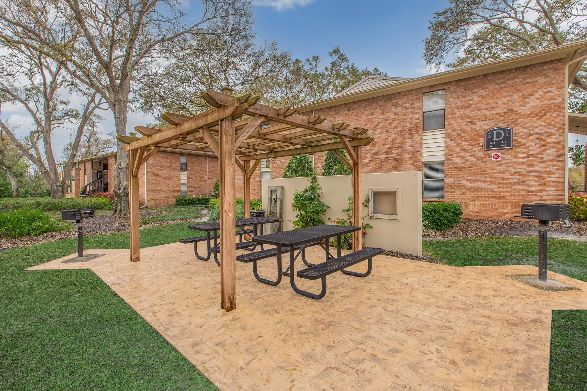 Coachman Club Photo Gallery