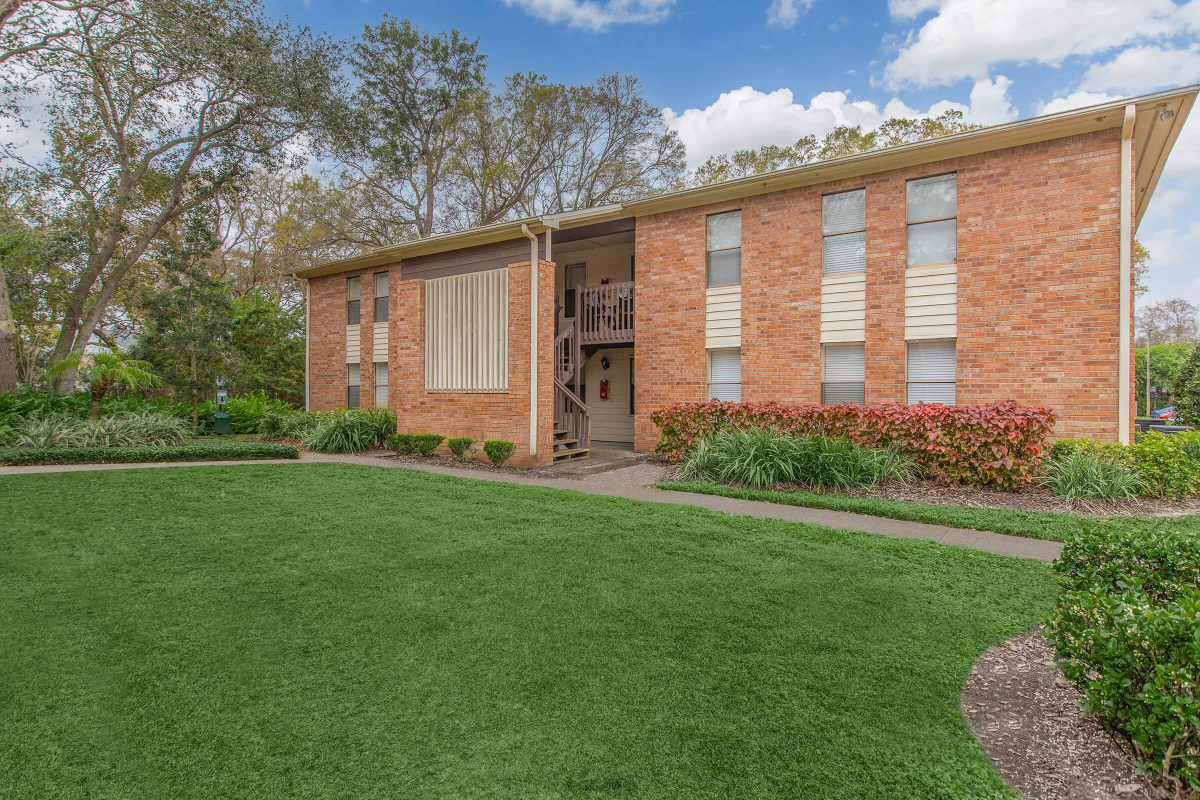 Coachman Club Photo Gallery