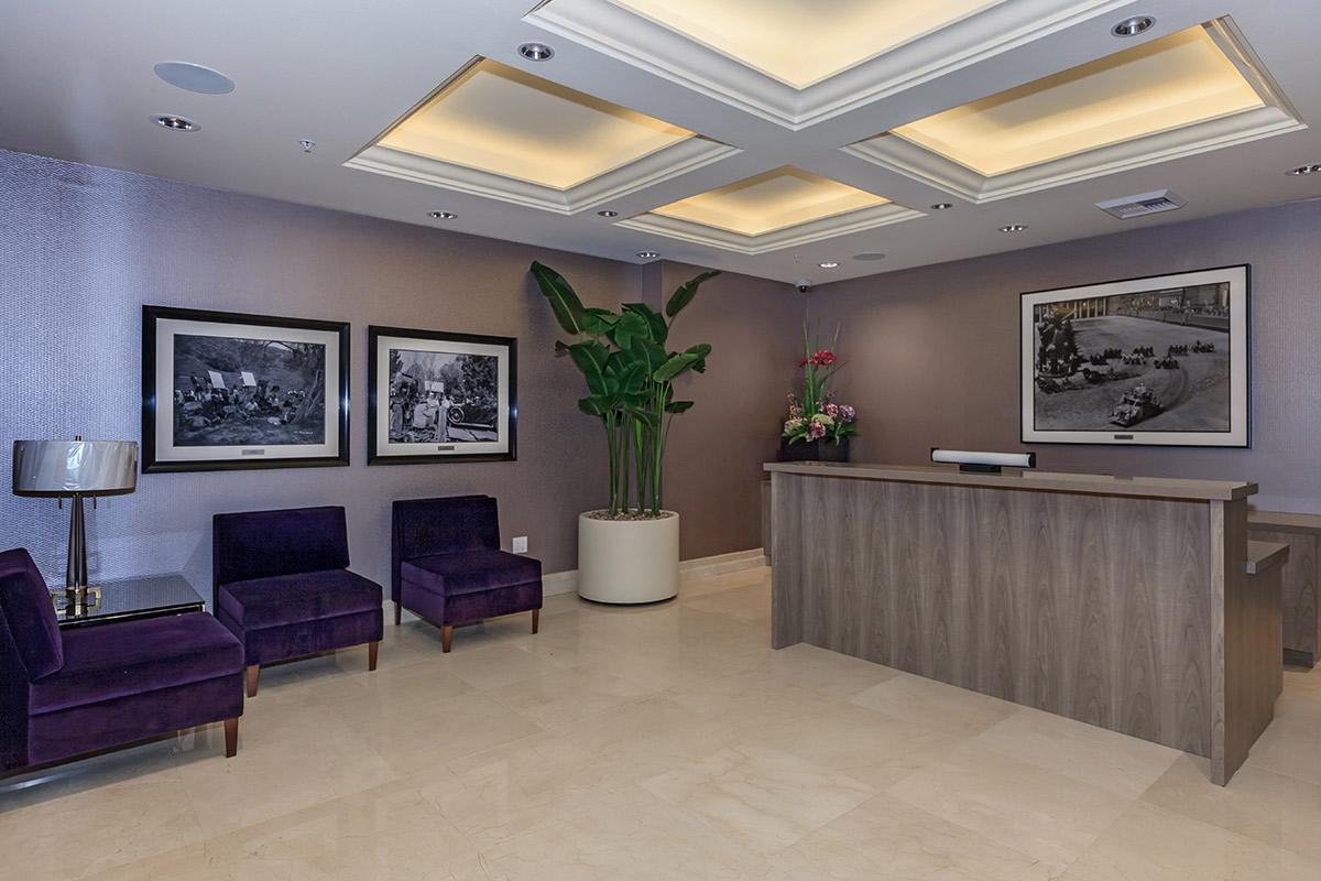 Broadway Palace Apartments - Entertainment Lounge