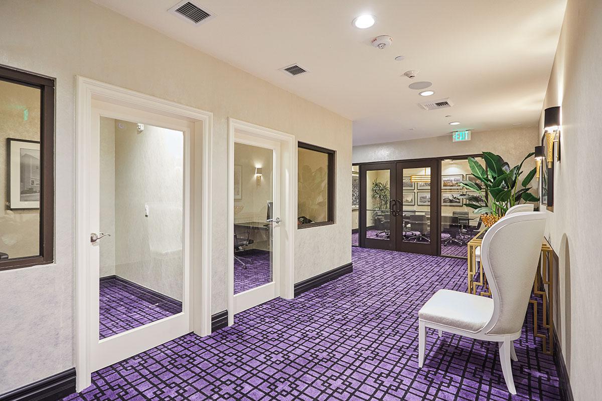 Broadway Palace Apartments - Library
