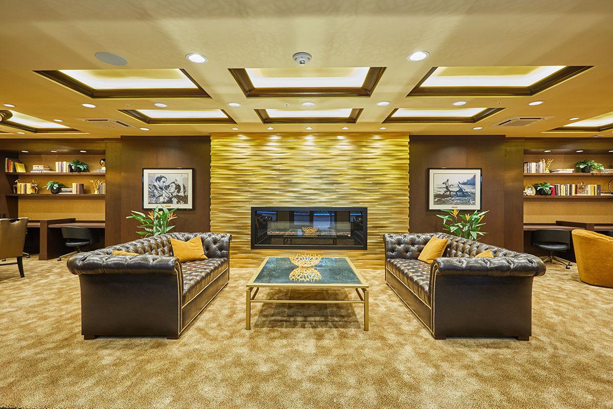 Broadway Palace Apartments - Lobby