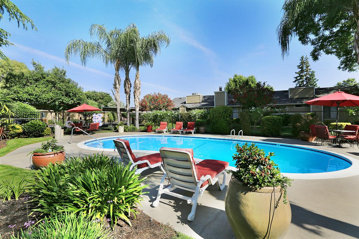 Relax on the pool deck at Prescott Pointe