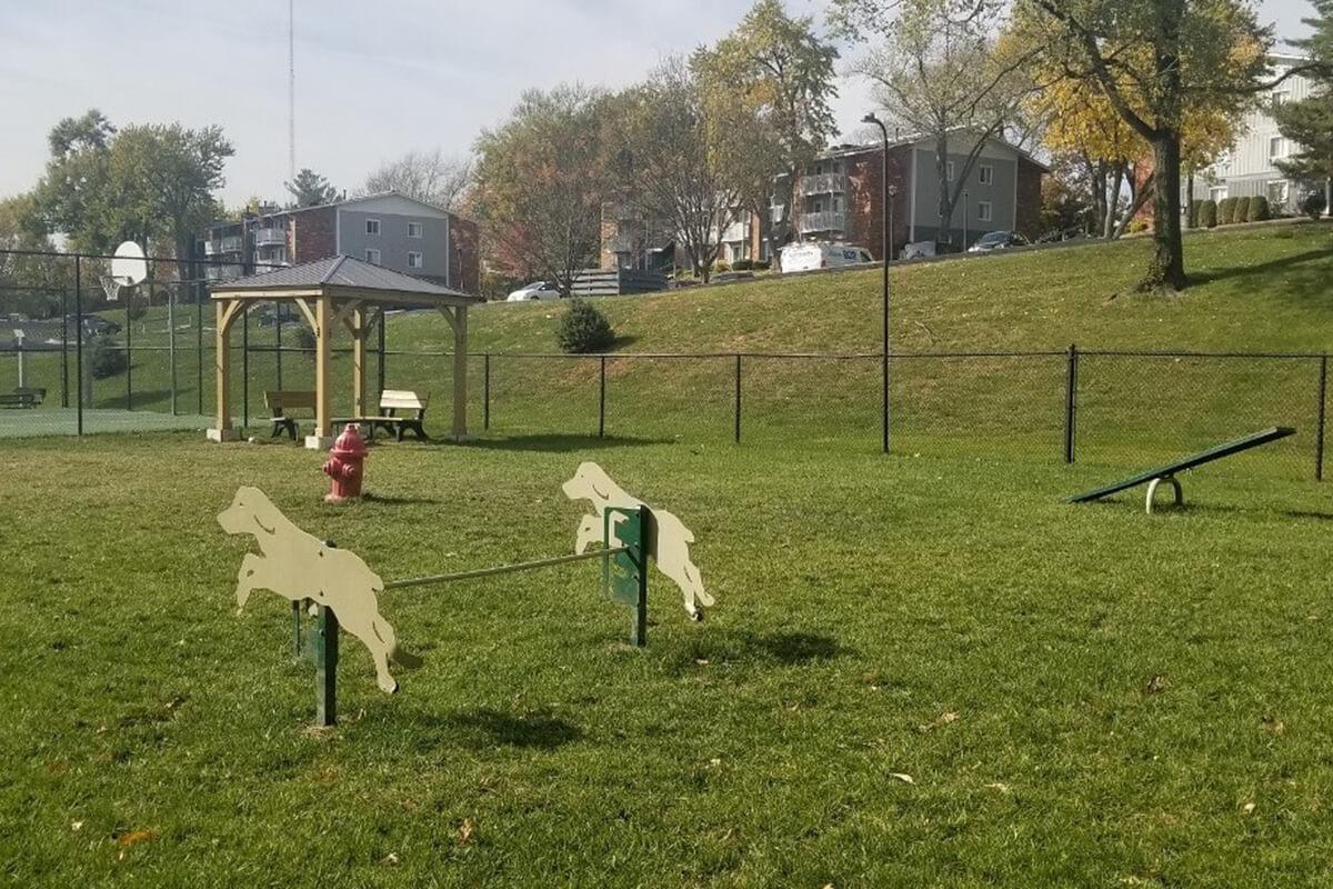Southmoor Apartments in South St. Louis County, MO - Dog Park 02.jpg