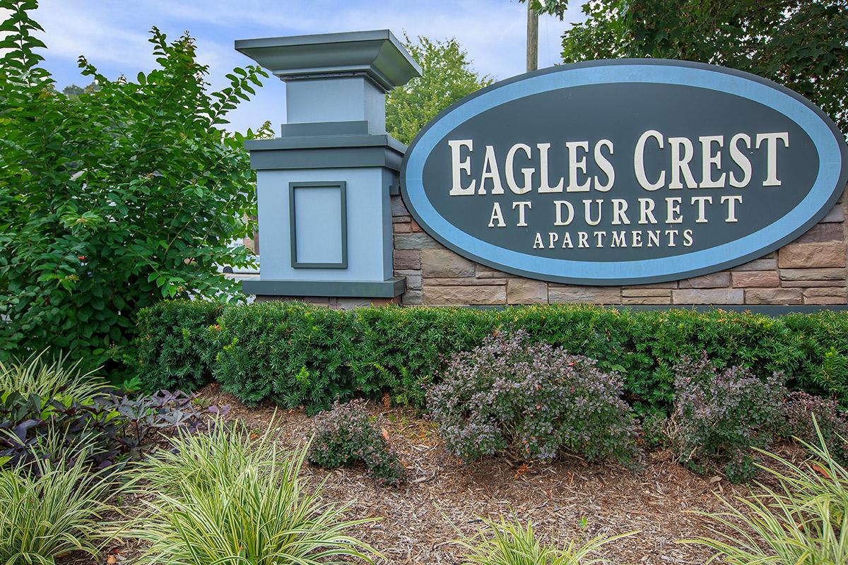 Eagles Crest at Durrett Monument Sign