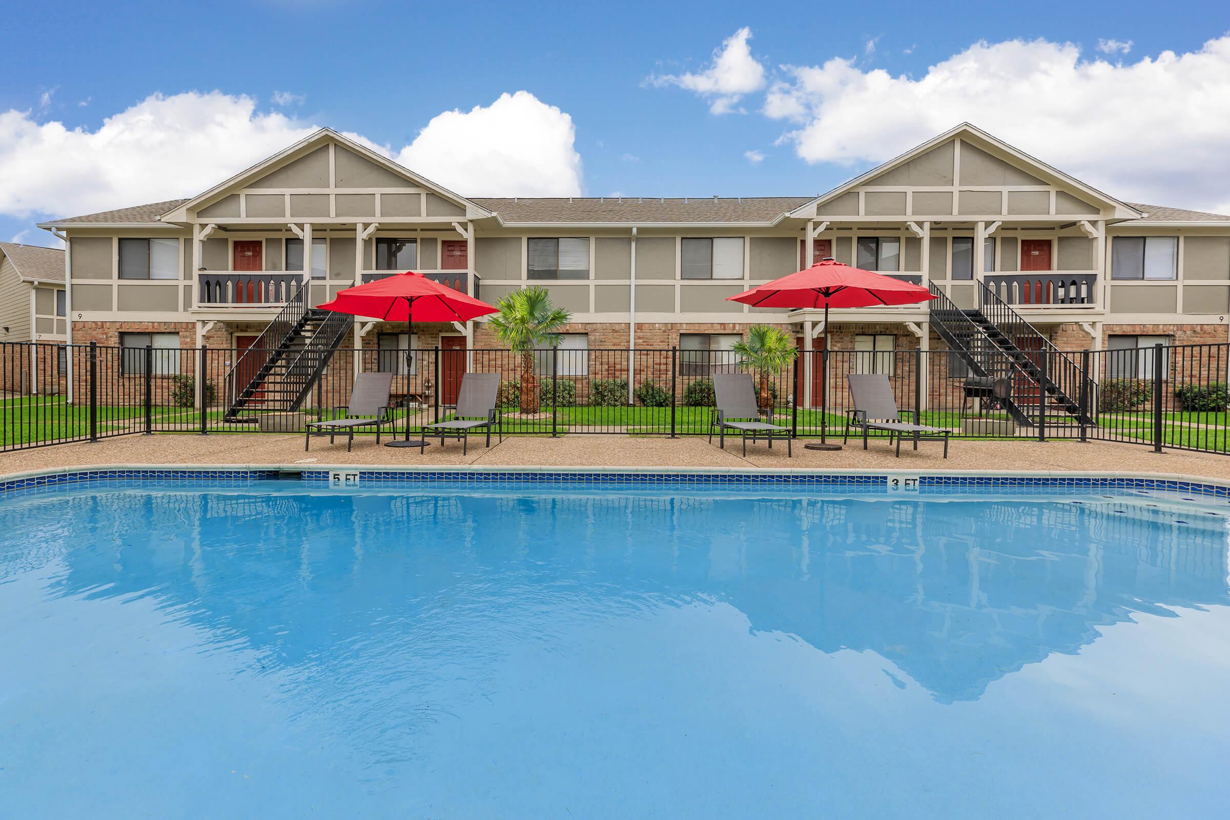 Castlewood Apartments Apartments for Rent in Clute, TX