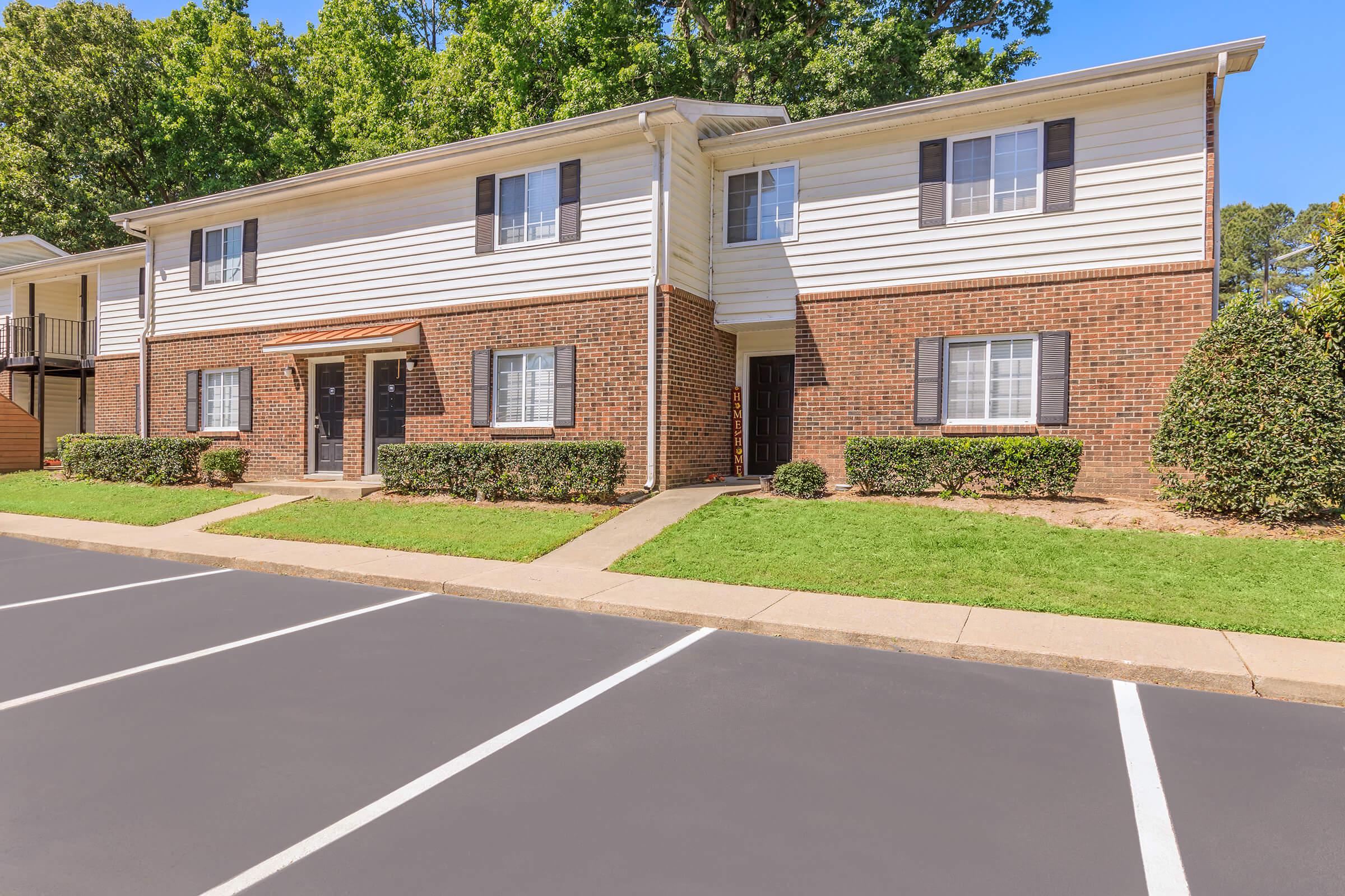 ONE, TWO AND THREE BEDROOM APARTMENTS FOR RENT IN GREENVILLE, NC