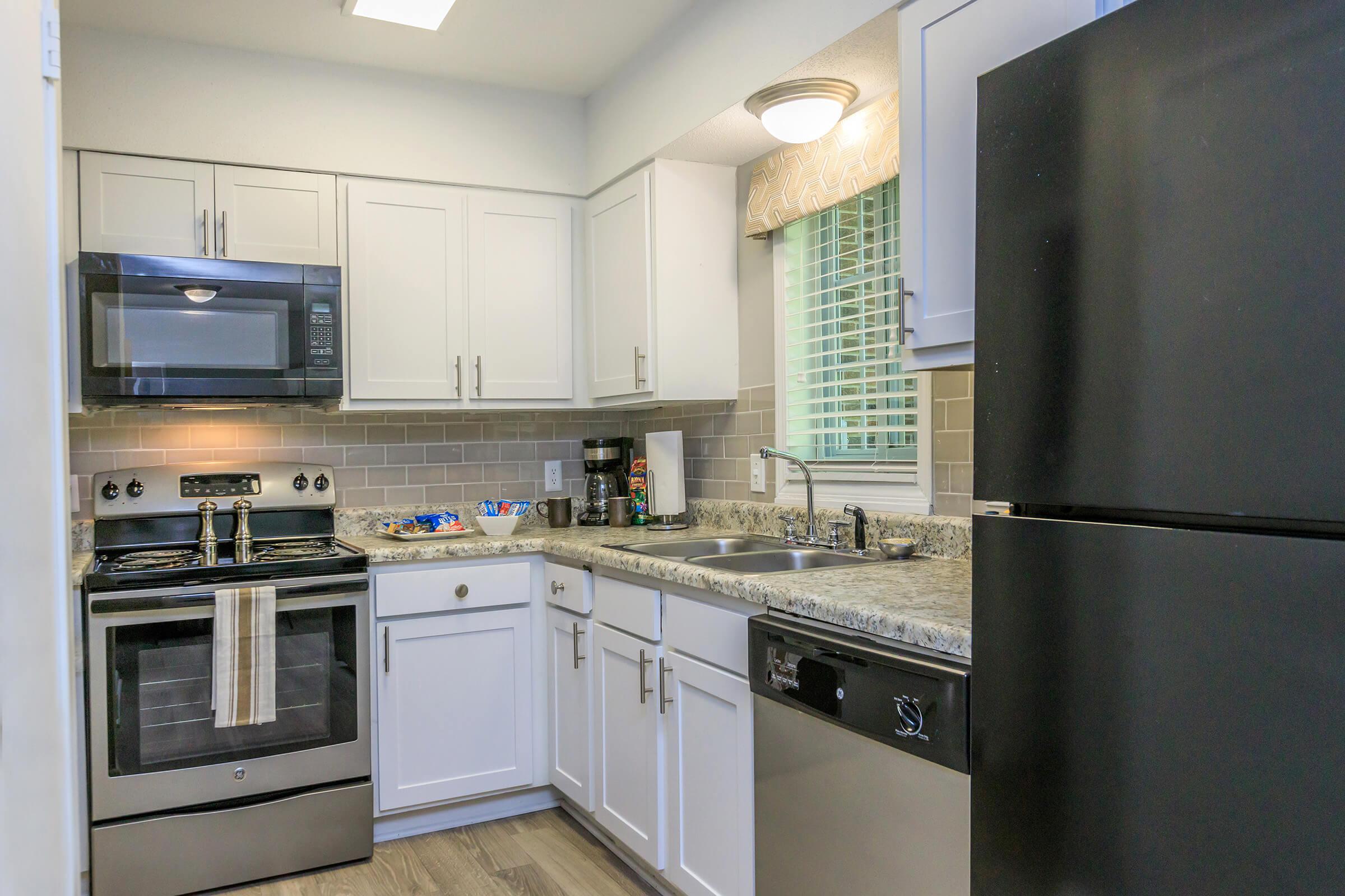 GOURMET KITCHEN