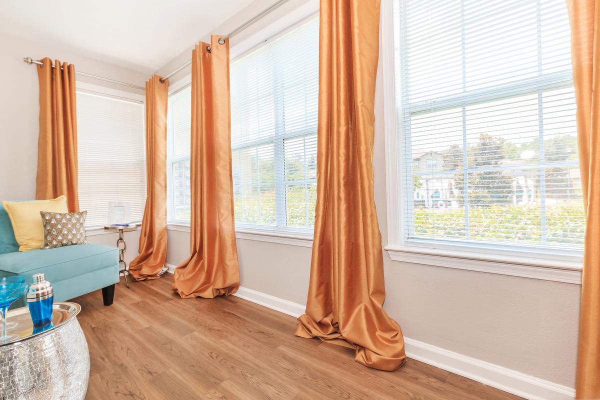 6(Sunroom).jpg