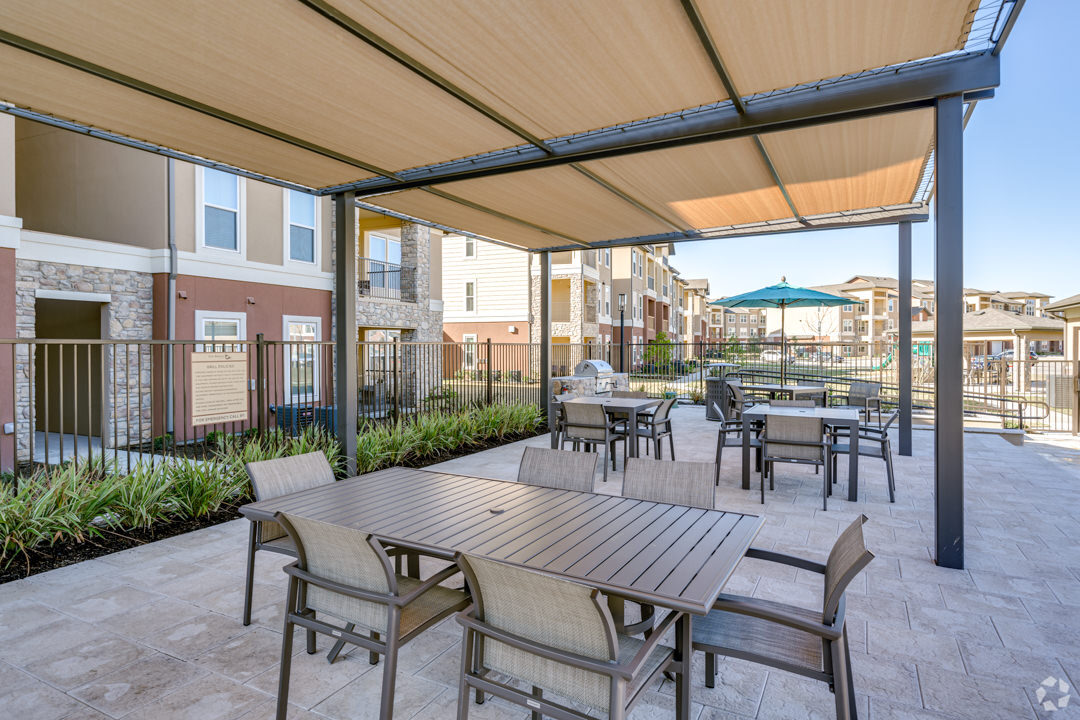 BBQ Pavilion at Swimming Pool