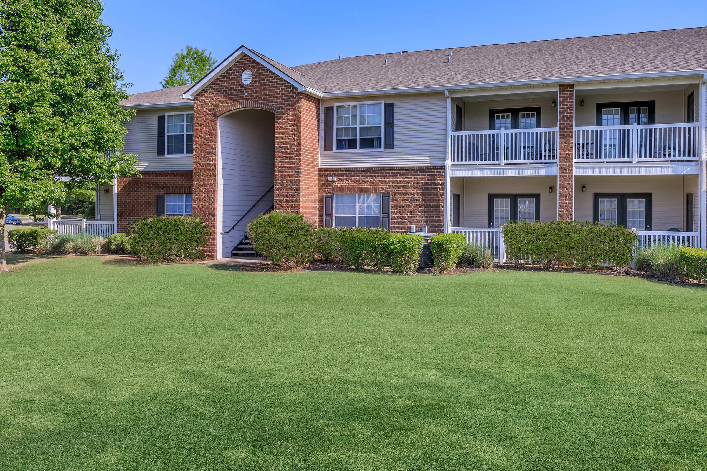 Lakeshore Crossing Apartments in Huntsville, Alabama