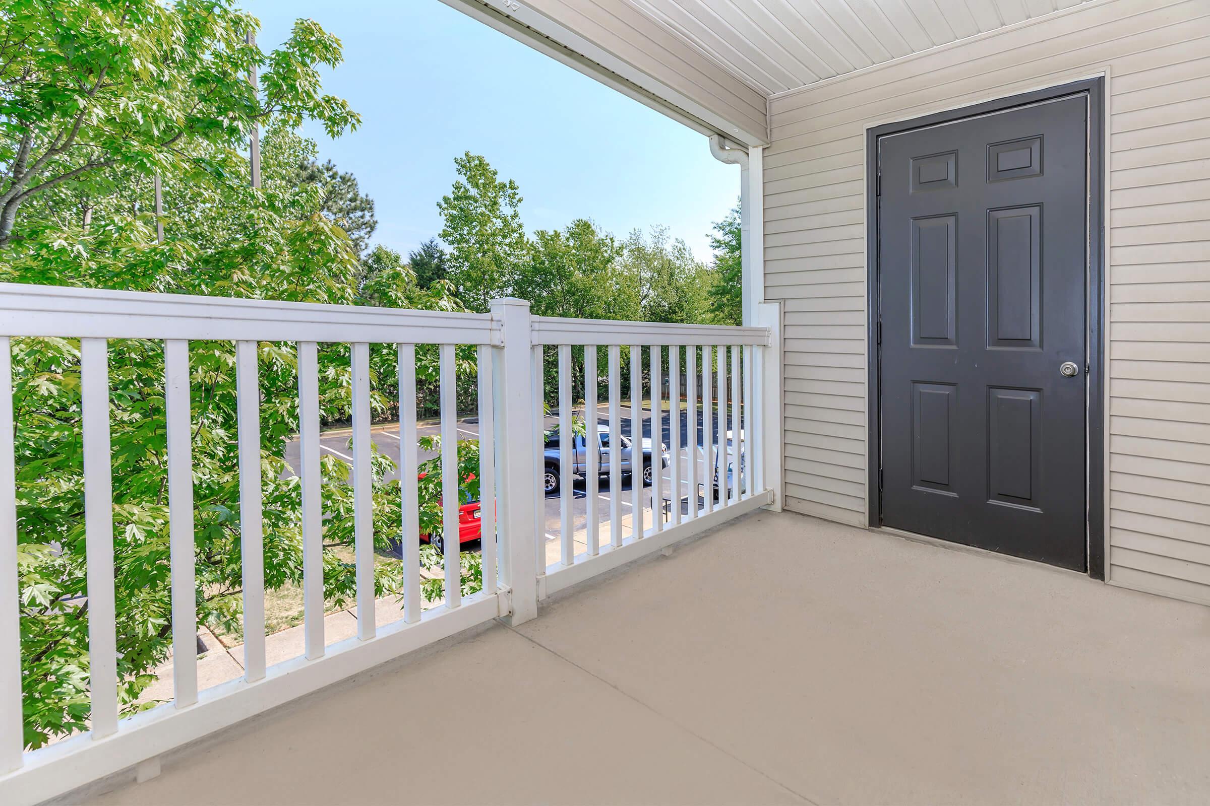 balcony or patio at Lakeshore Crossing Apartments