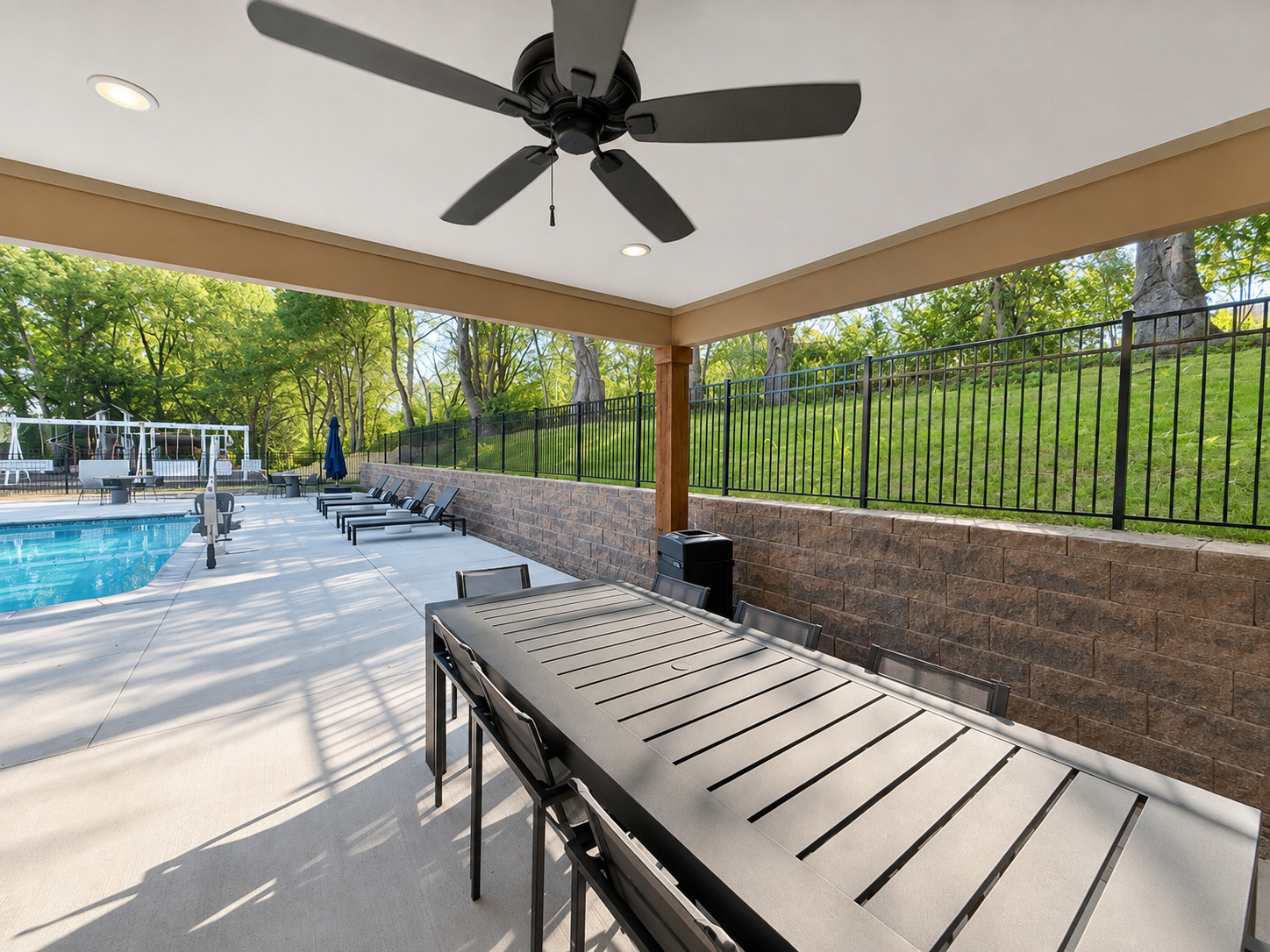 Laurel Ridge- Pool