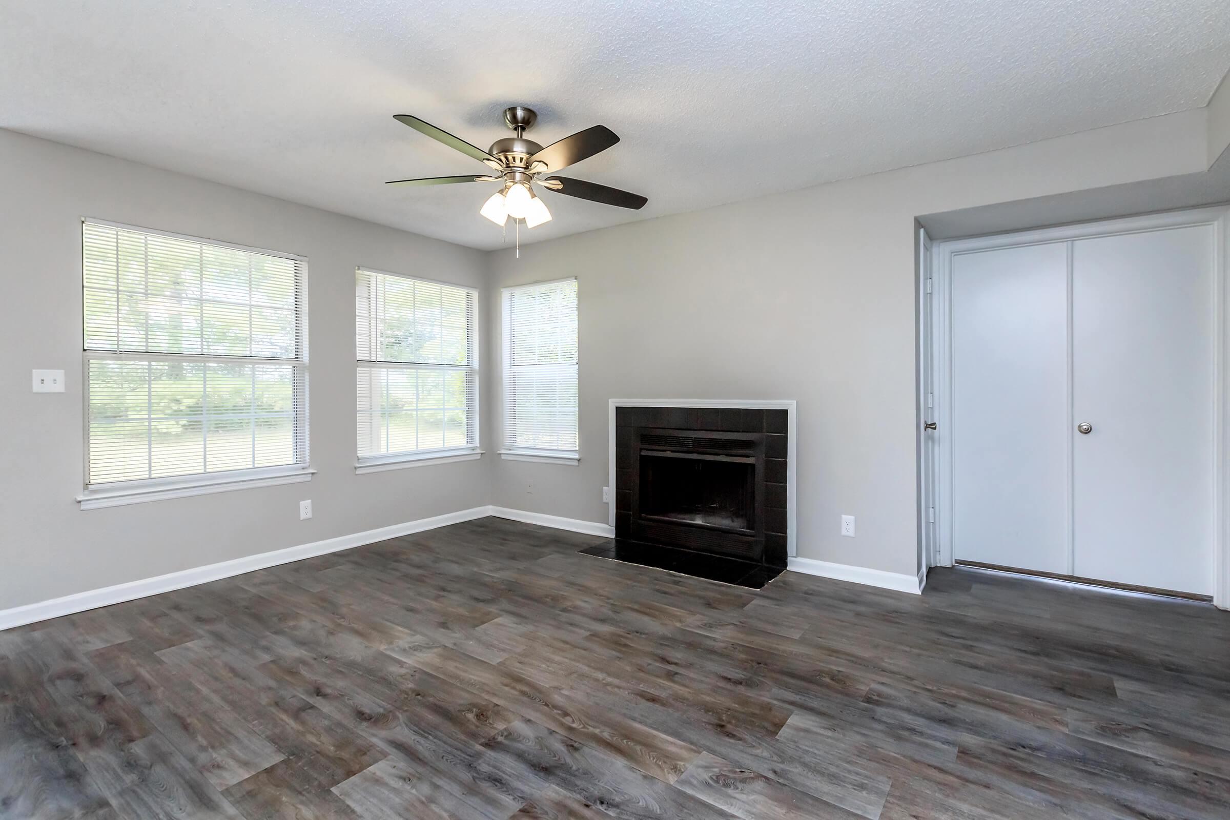 RELAX BY YOUR WOOD-BURNING FIREPLACE IN MURFREESBORO, TENNESSEE