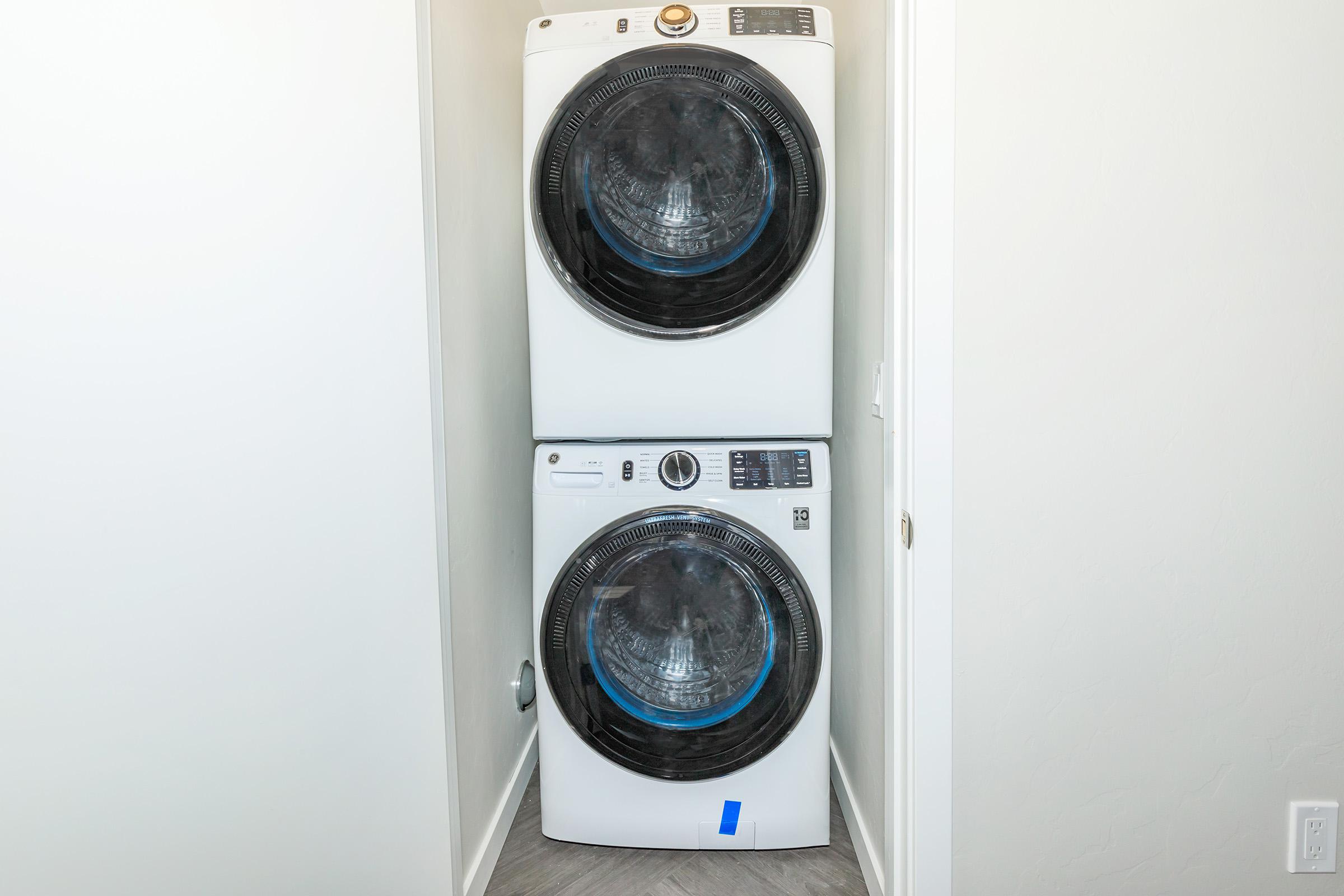 IN-HOME WASHER AND DRYER AT VFW LOFTS