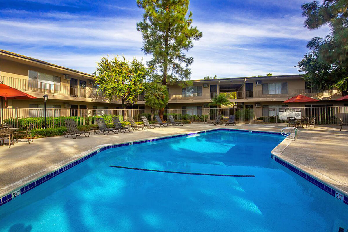 Saddleback Pines Apartment Homes Apartments in Fullerton, CA
