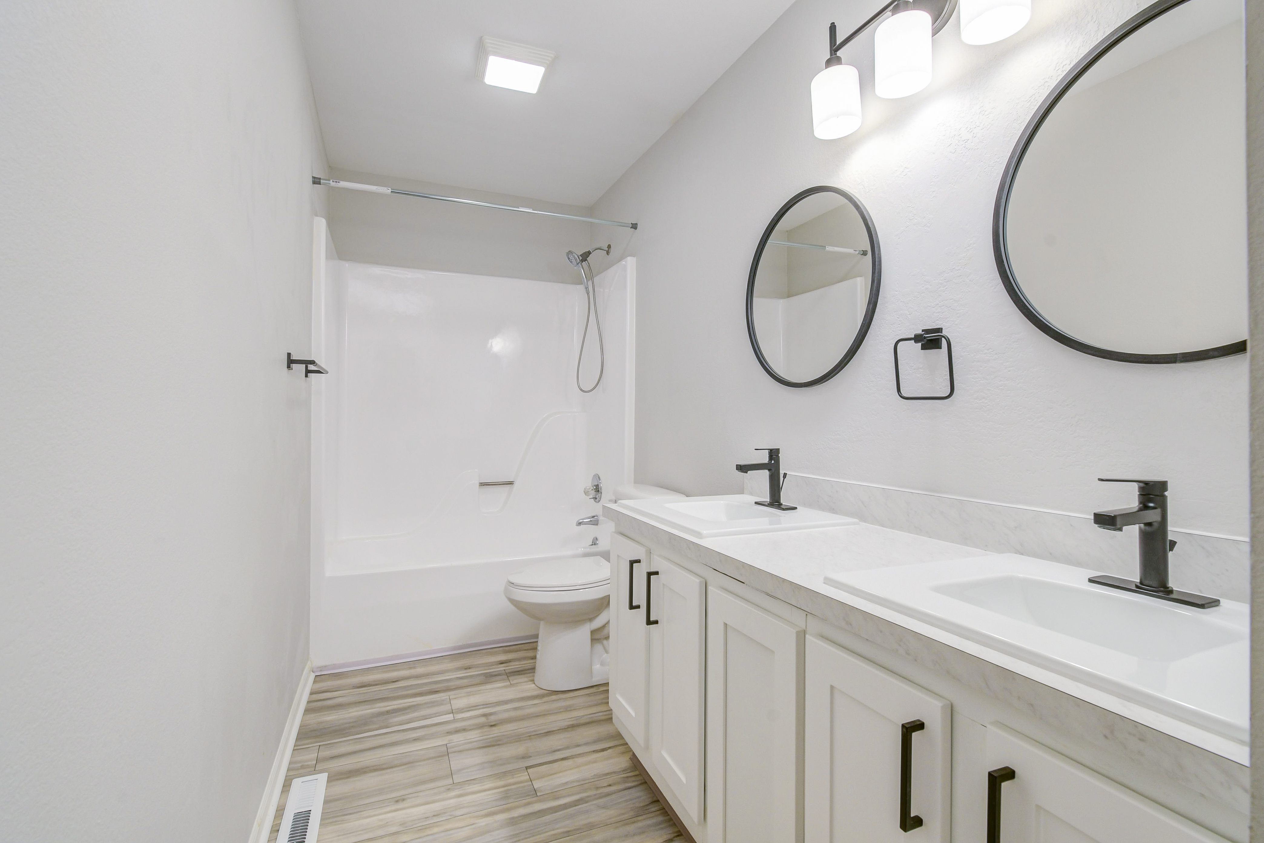 Townhome platinum bathroom interior with amenities at The Arbor in Blue Springs, Missouri