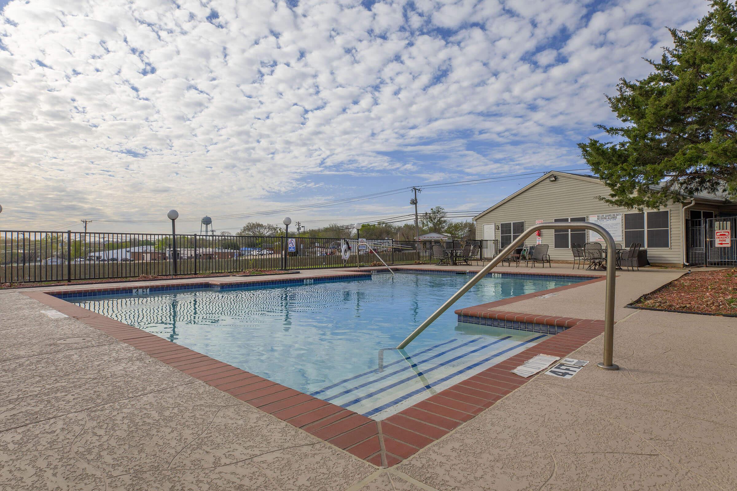 Villas of Marine Creek - Apartments in Fort Worth, TX