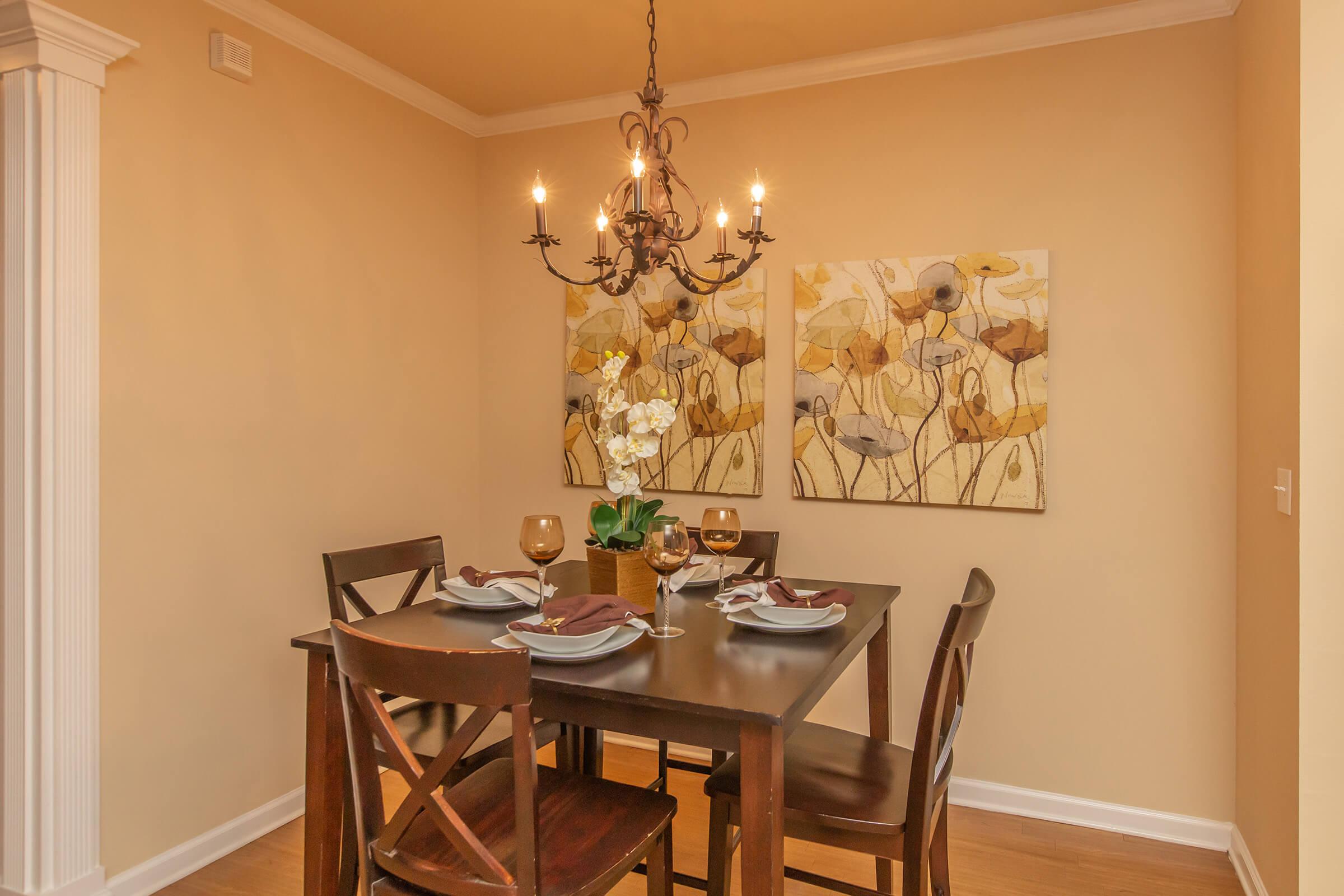 SPACIOUS DINING ROOM