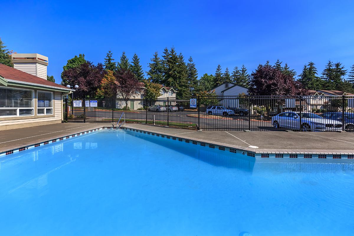 Meridian Green Townhomes Apartments in Kent, WA