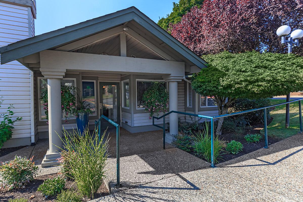 Meridian Green Townhomes Apartments in Kent, WA