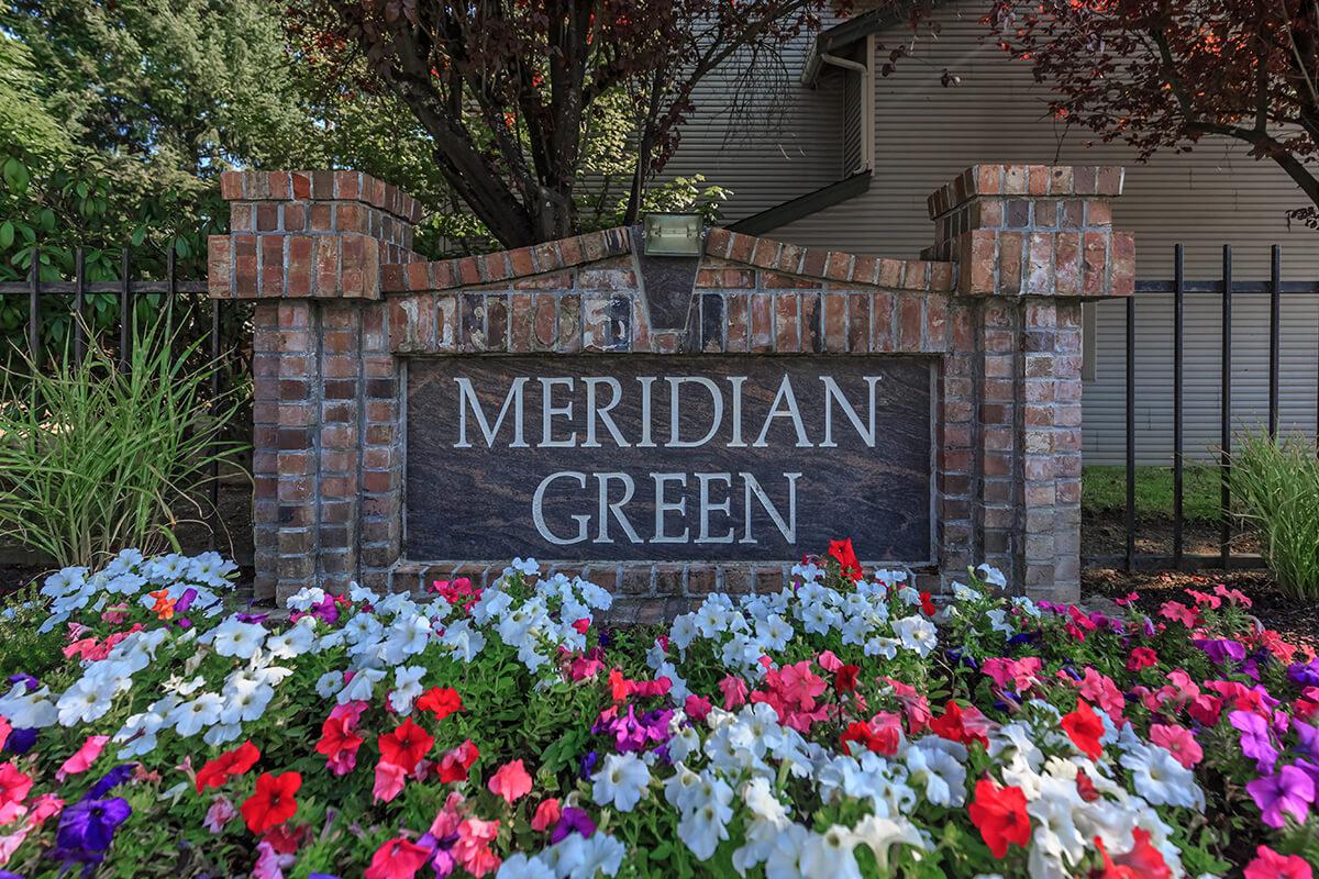 Meridian Green Townhomes Apartments in Kent, WA