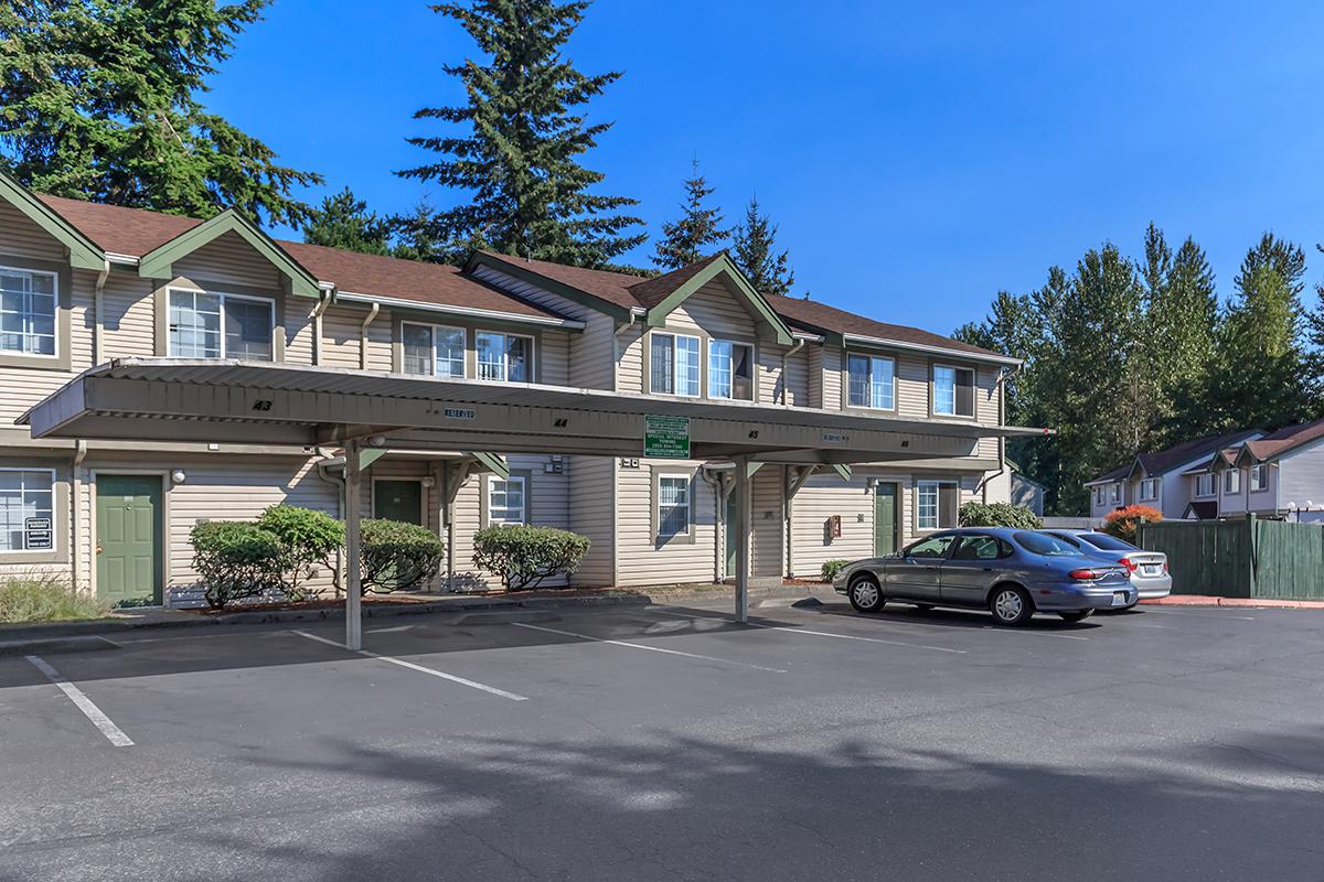 Meridian Green Townhomes Apartments in Kent, WA