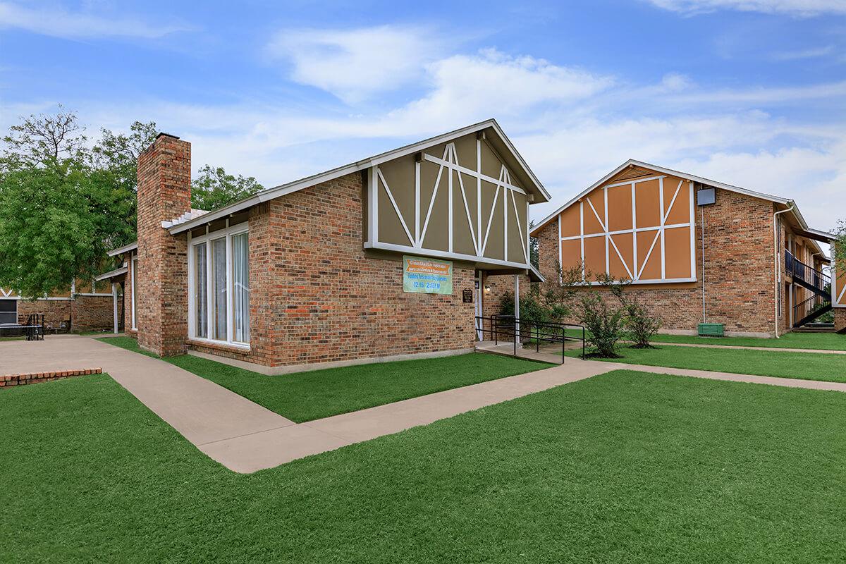 Runnymede Apartments Photo Gallery