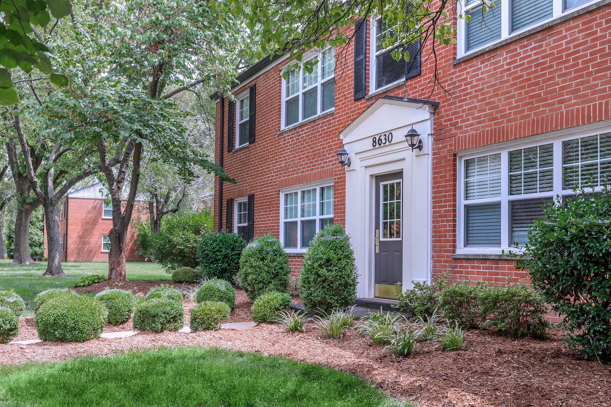 Beautiful Manicured Landscaping