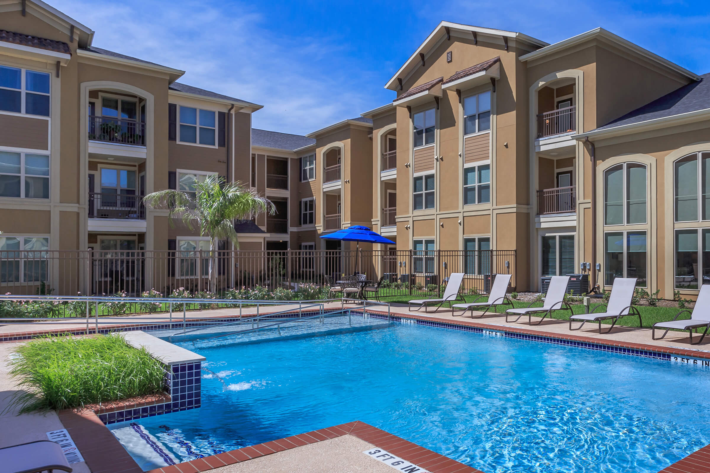 Midway Villas Apartments Amenities