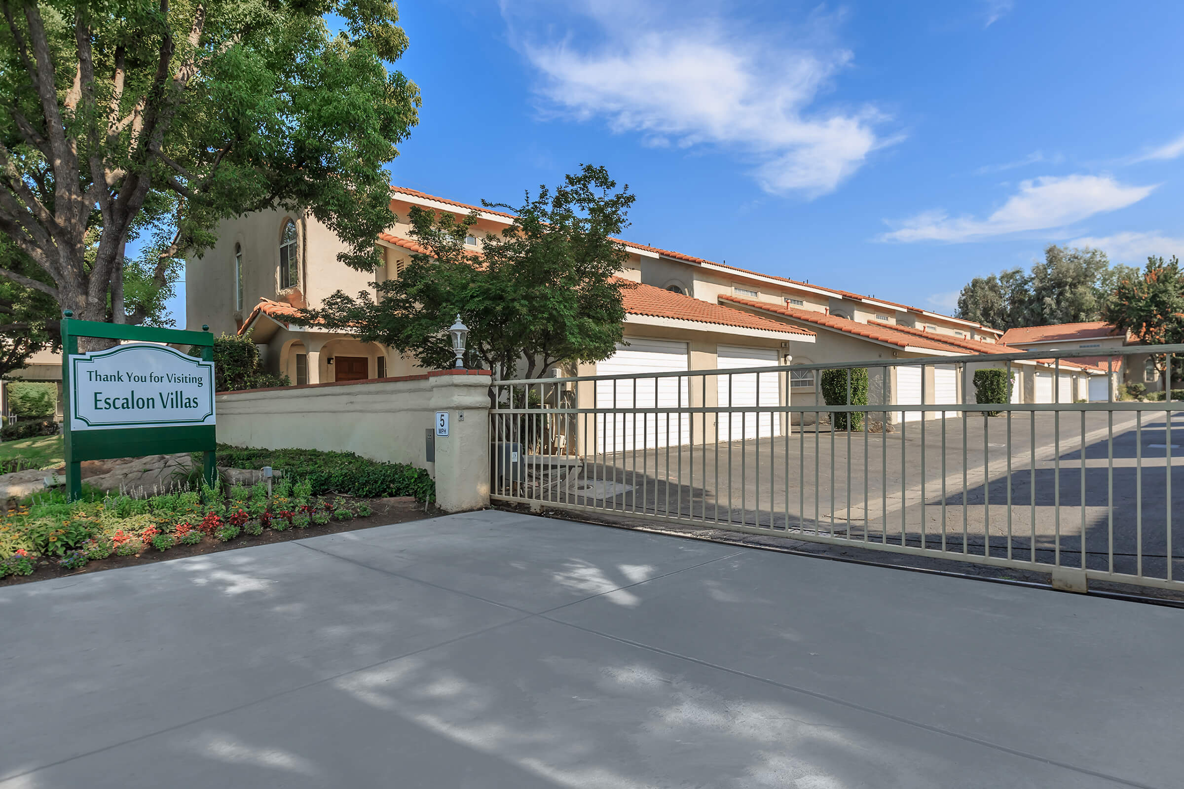 Map & Directions to Escalon Villas Townhomes in Fresno, CA