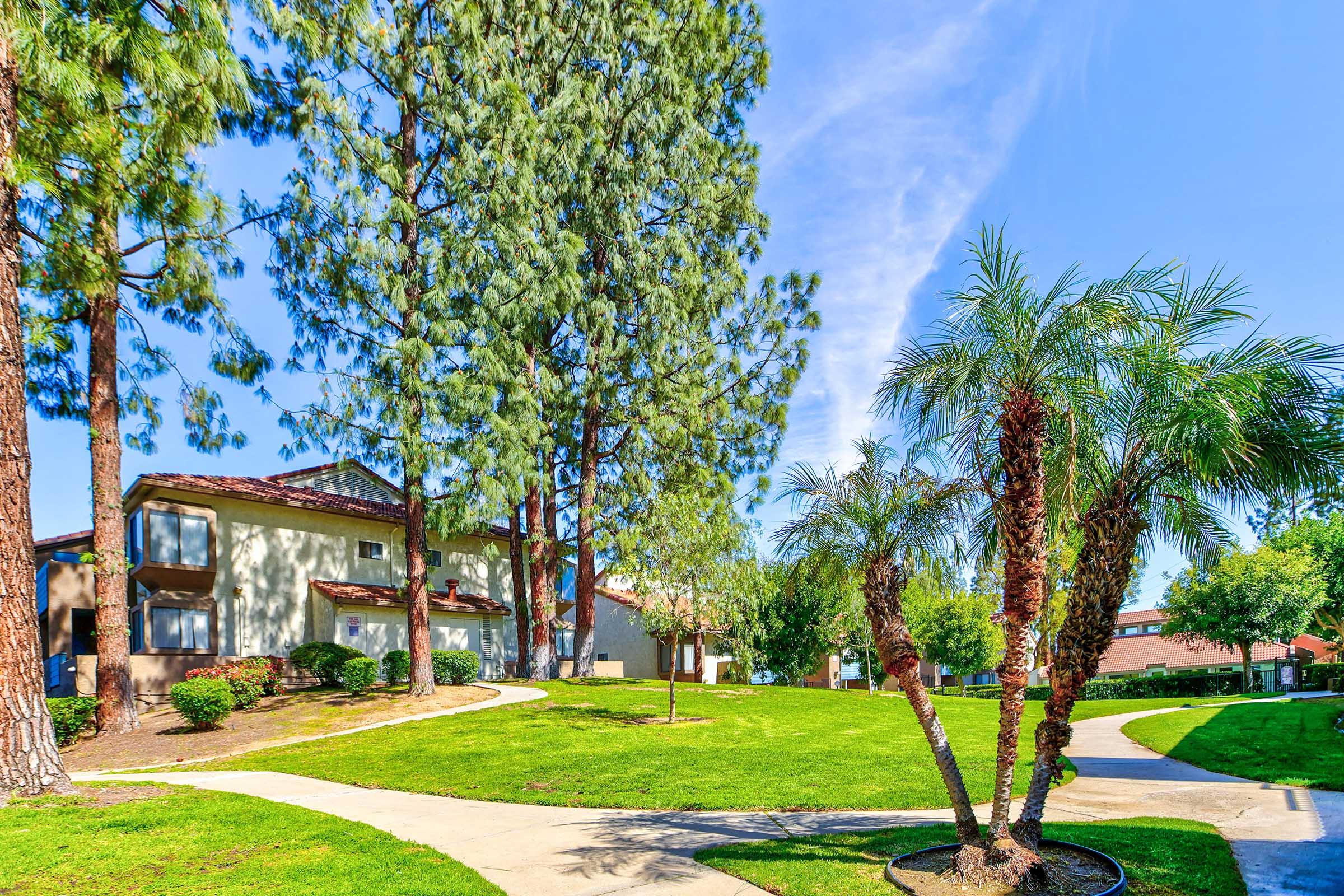 6985_hdp_montevista_ext_bldg1.jpg