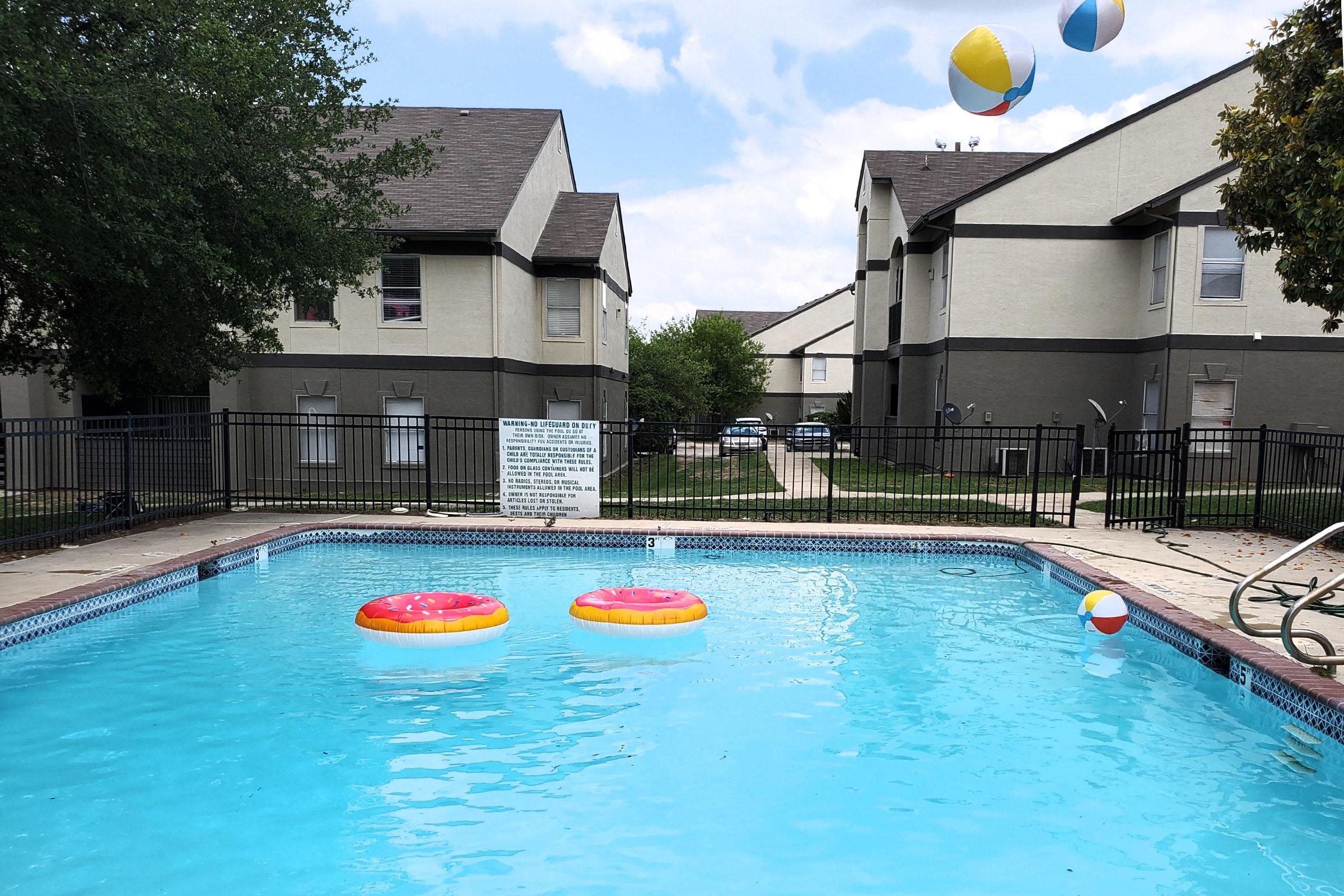 Granada Place Photo Gallery Apartments in Uvalde, TX