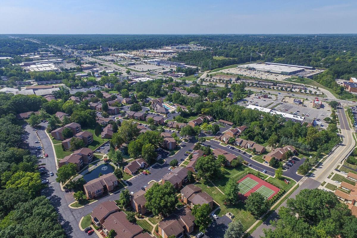 Orchard Village Apartments in Manchester, MO - Exterior 04.jpg