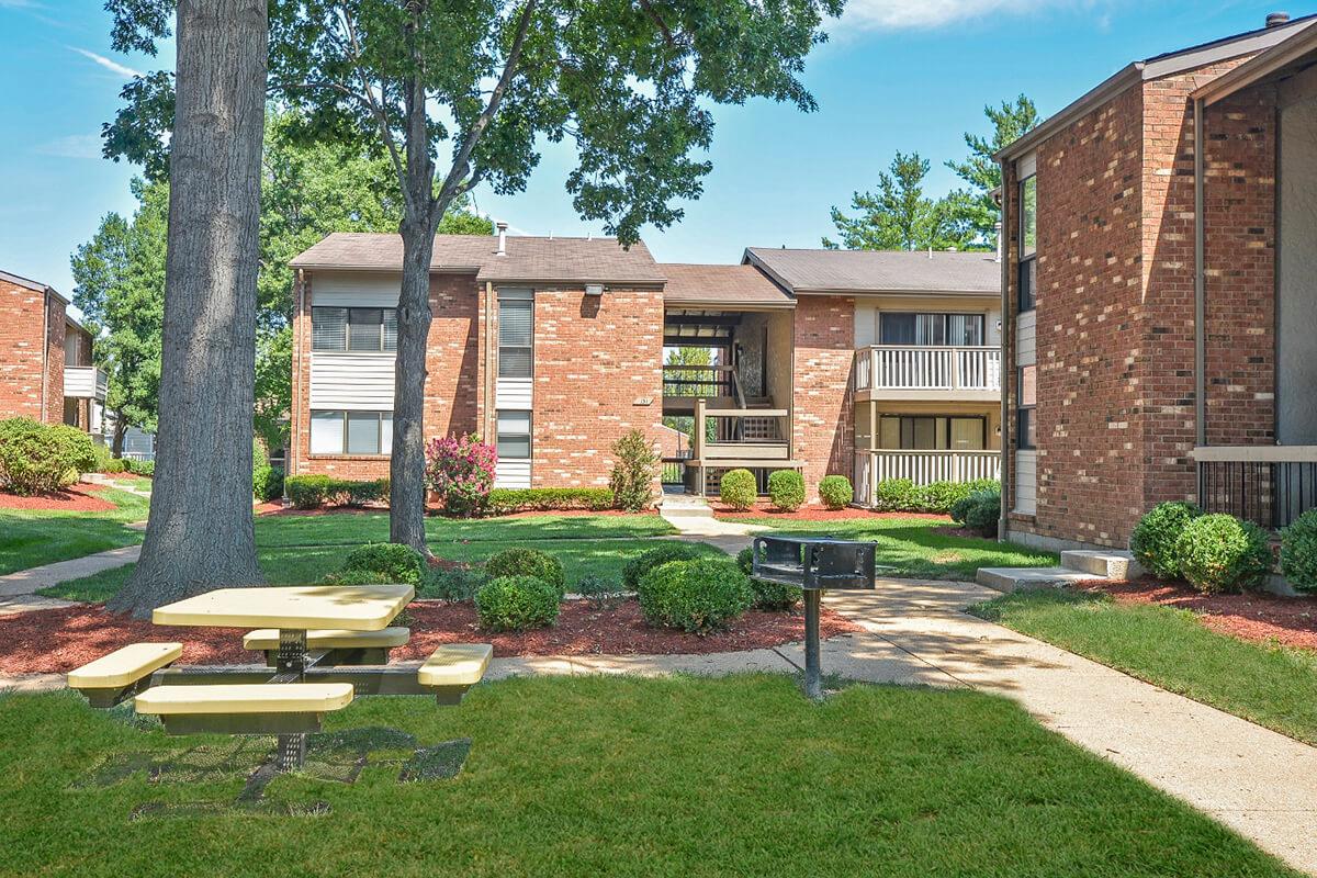 Orchard Village Apartments in Manchester, MO - Picnic Area 01.jpg