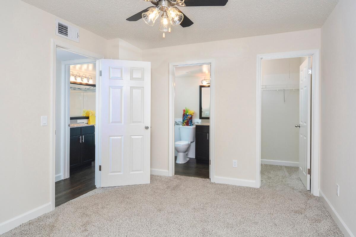 Orchard Village Apartments in Manchester, MO - Interior 12.jpg
