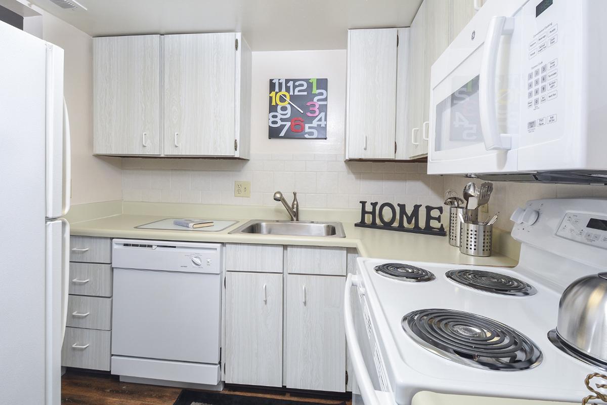 Orchard Village Apartments in Manchester, MO - Interior 18.jpg